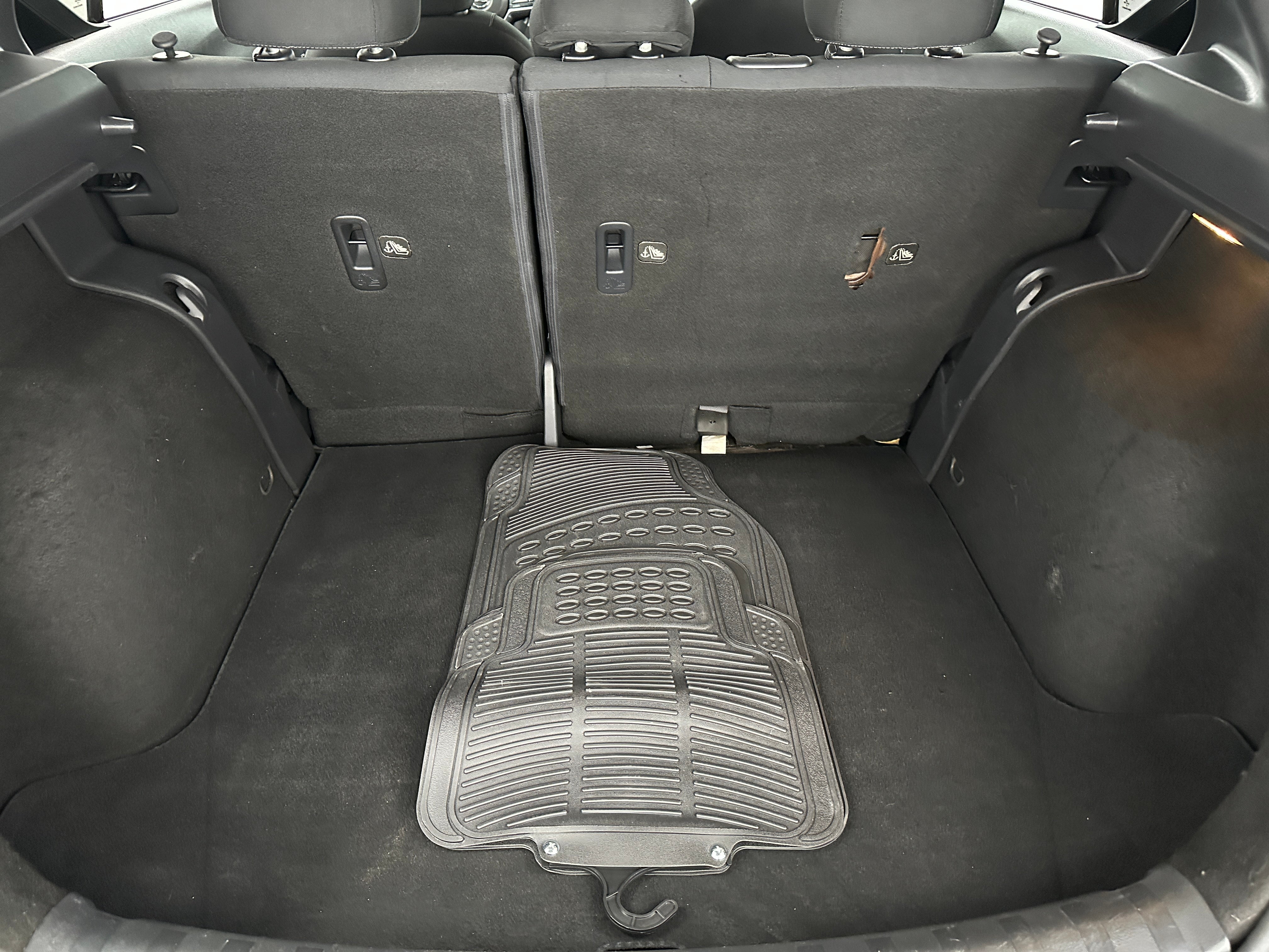 2019 Nissan Kicks S 7