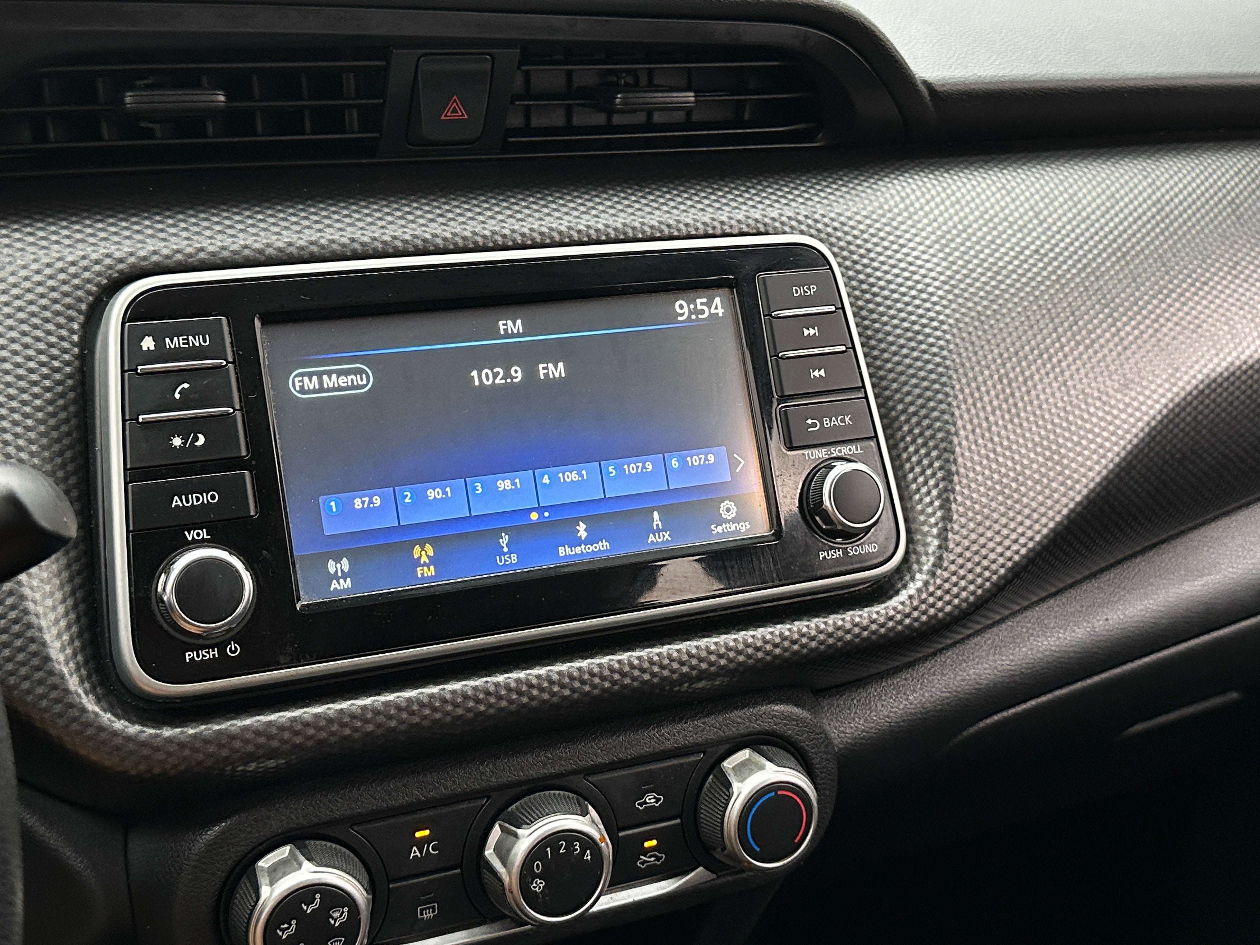 2019 Nissan Kicks S 4