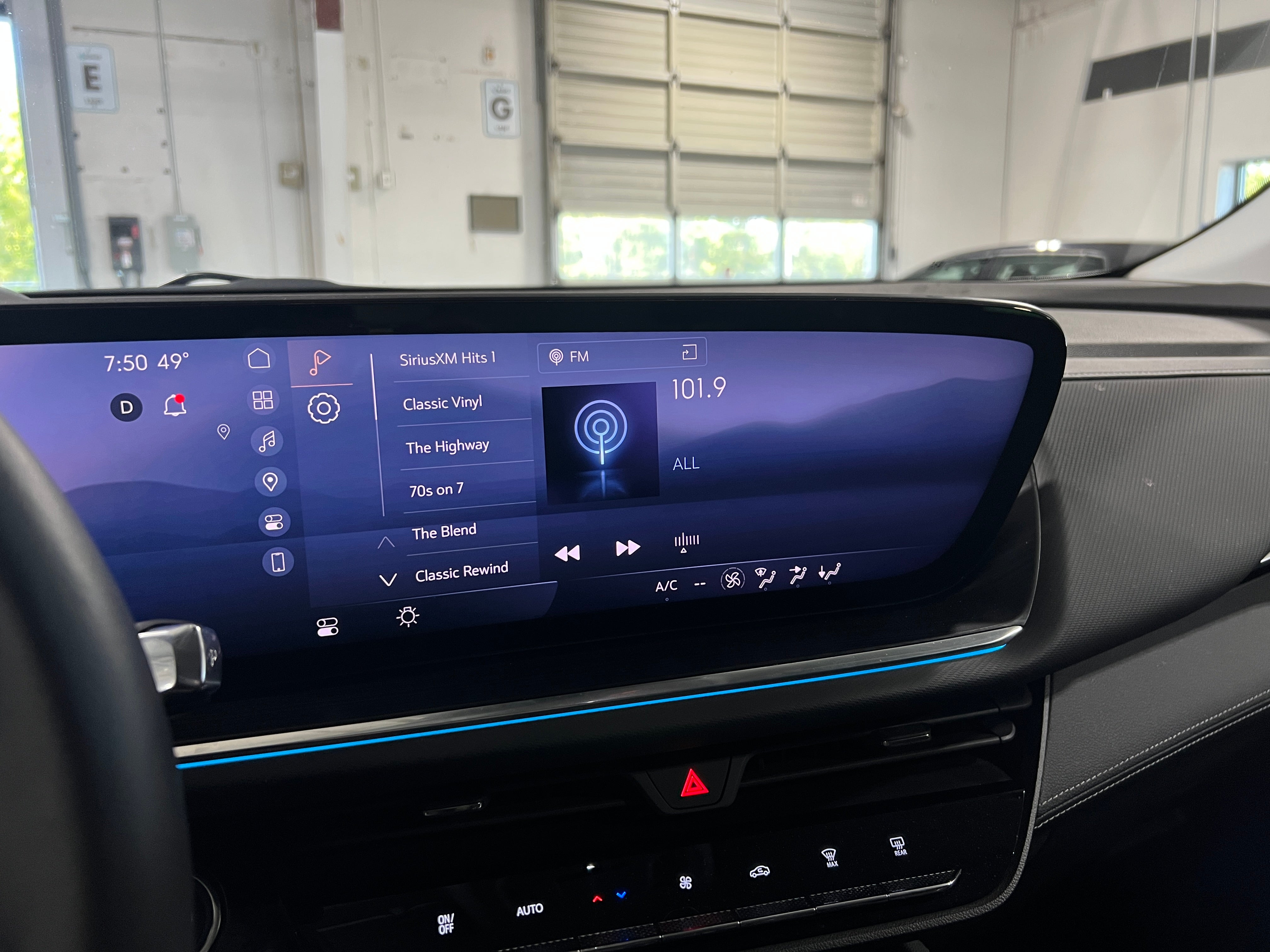 2024 Buick Envision Preferred 3