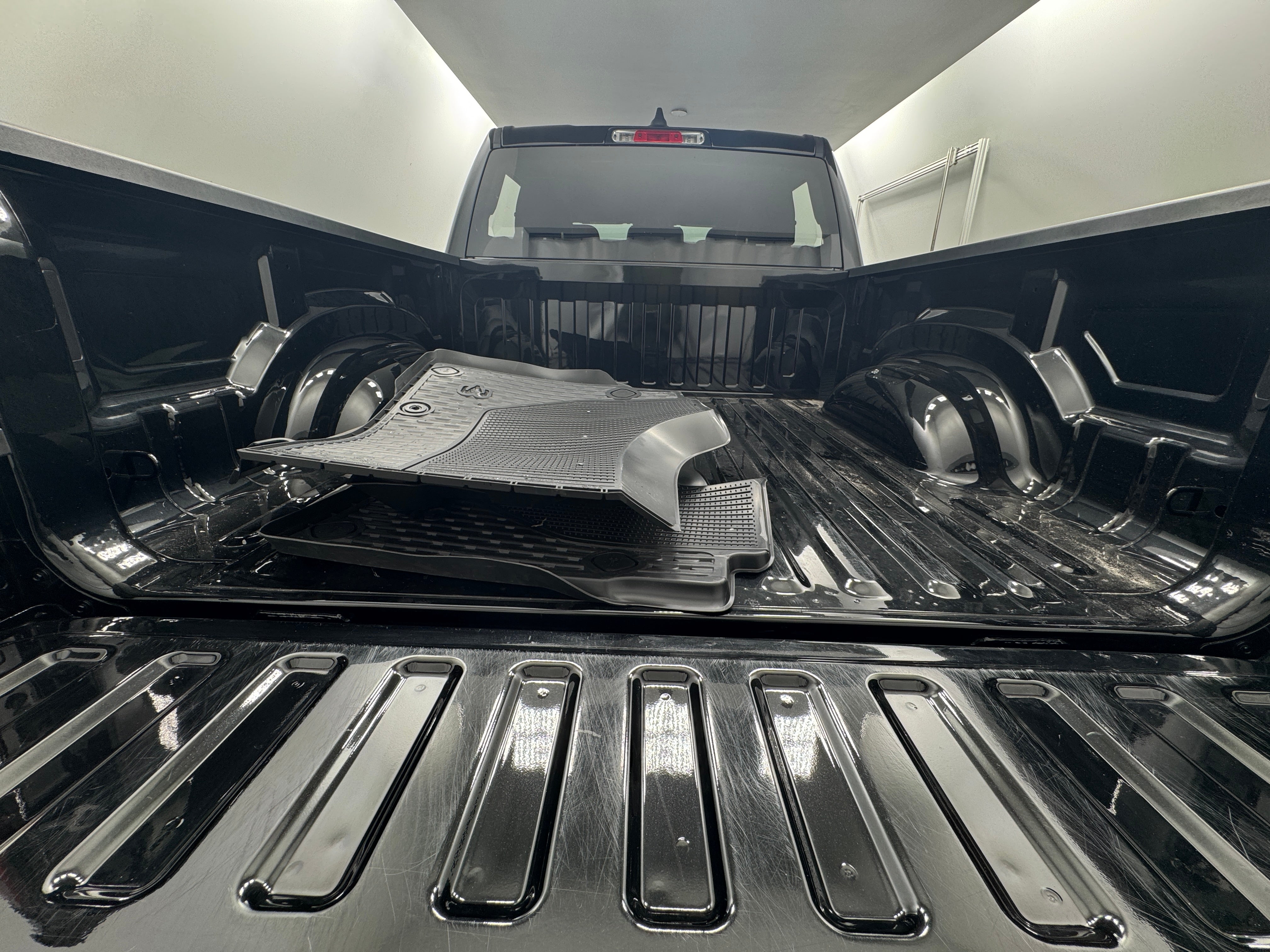 2023 RAM 1500 Laramie 6