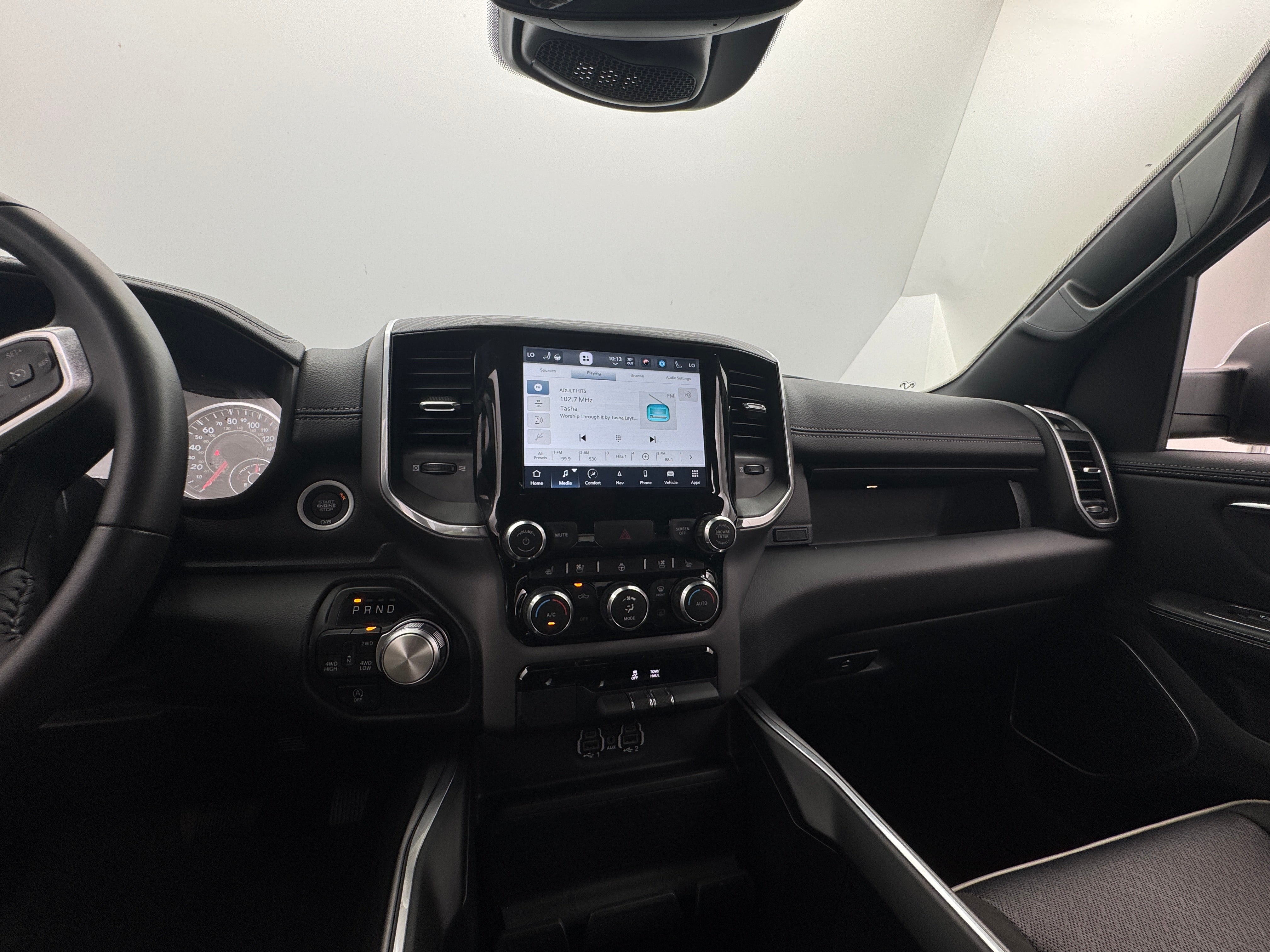 2023 RAM 1500 Laramie 3
