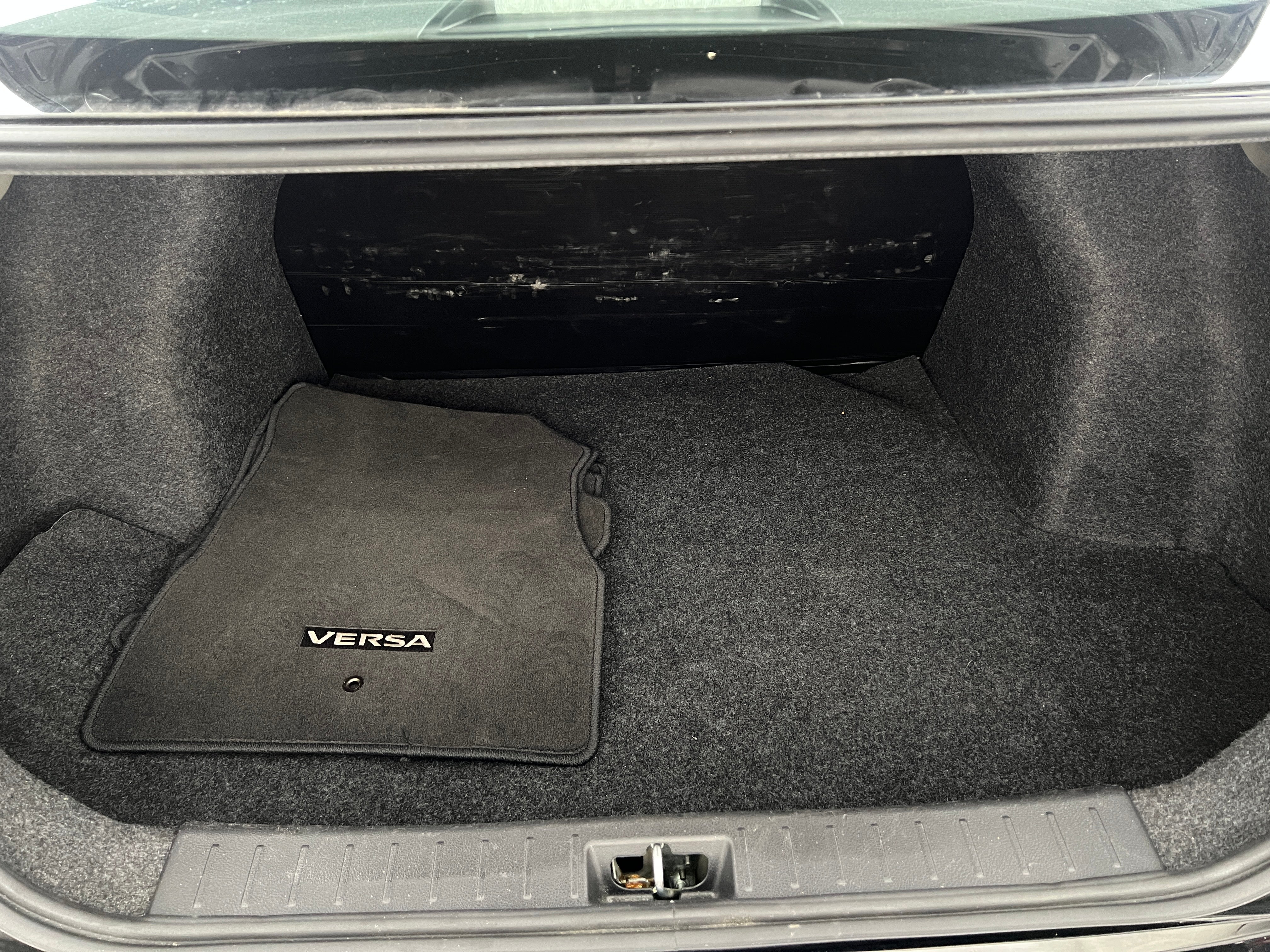 2024 Nissan Versa S 7