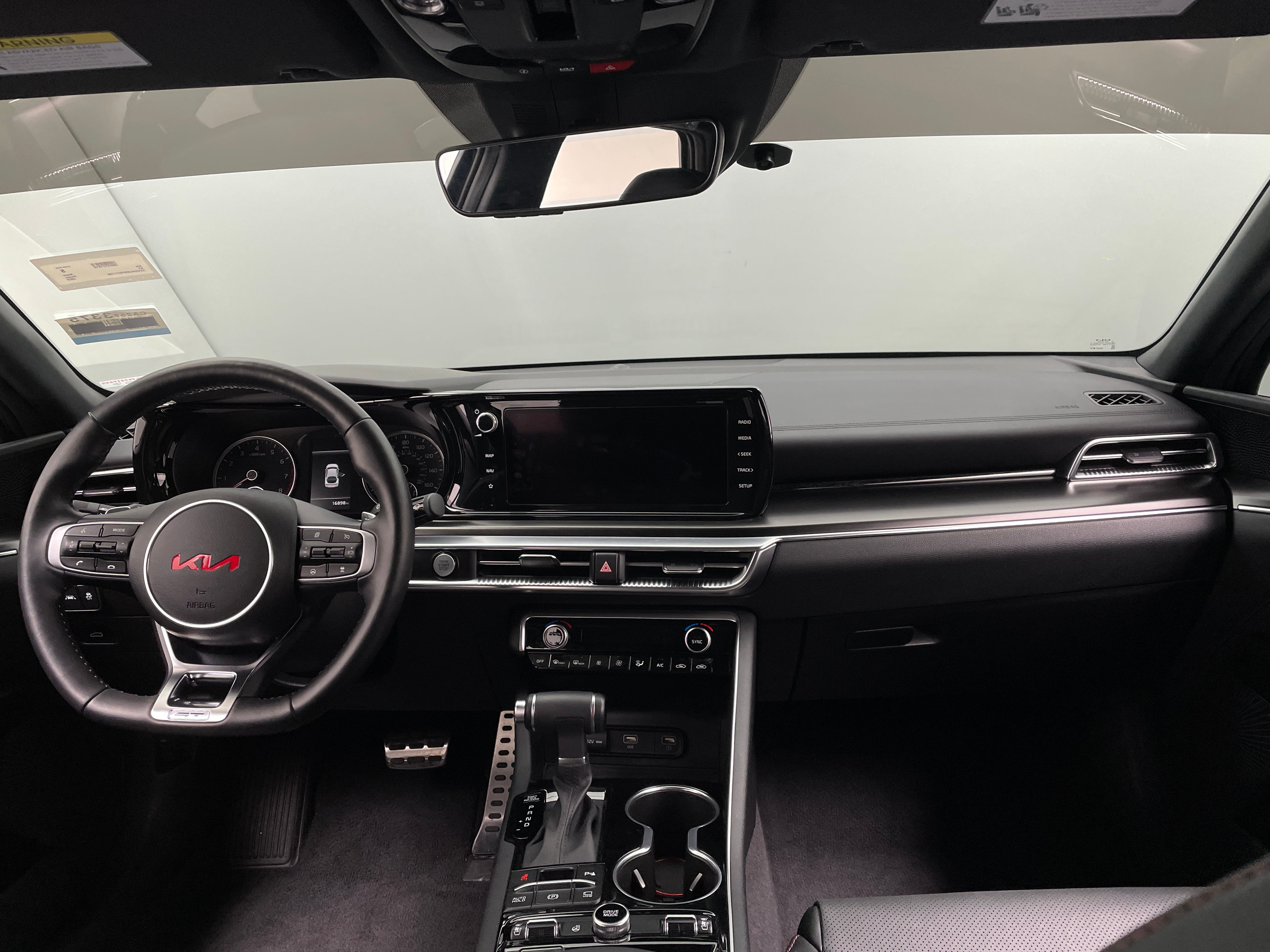 2023 Kia K5 GT 2