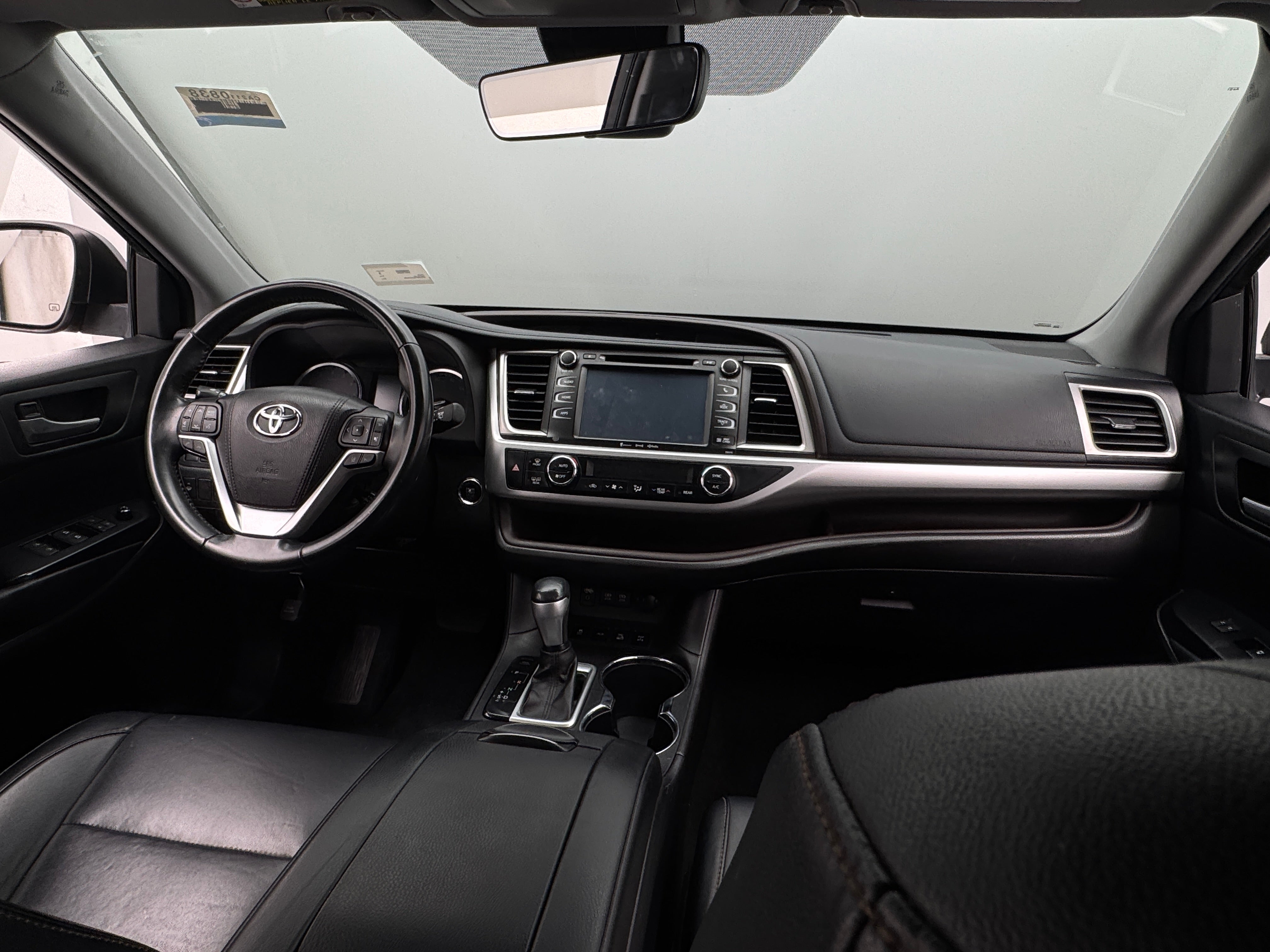 2017 Toyota Highlander XLE 2