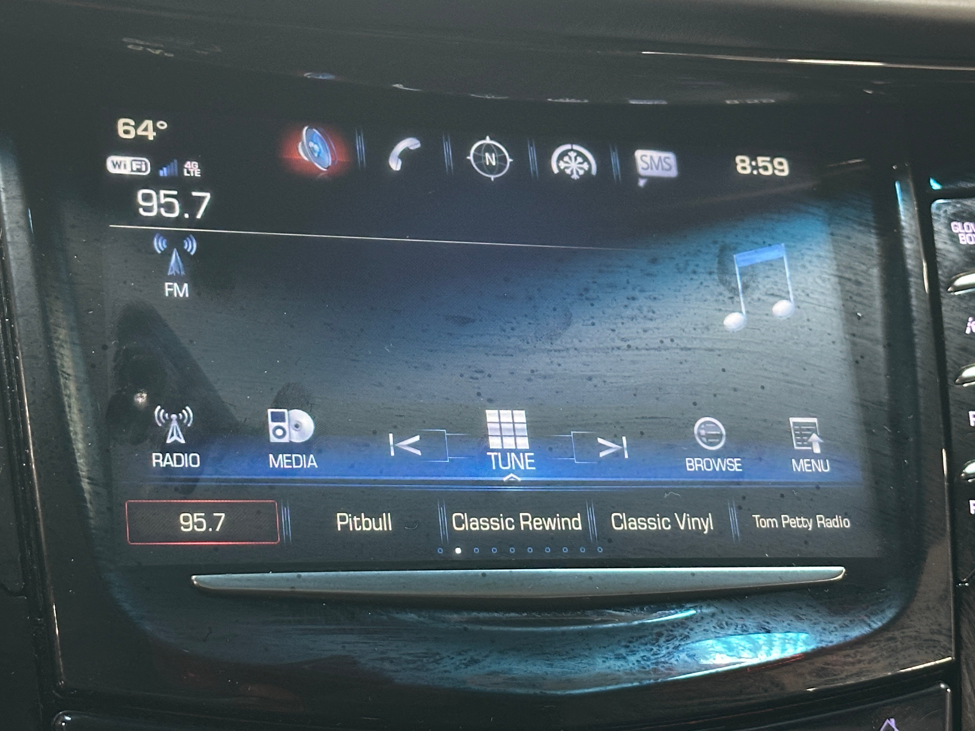 2019 Cadillac Escalade ESV Platinum 3