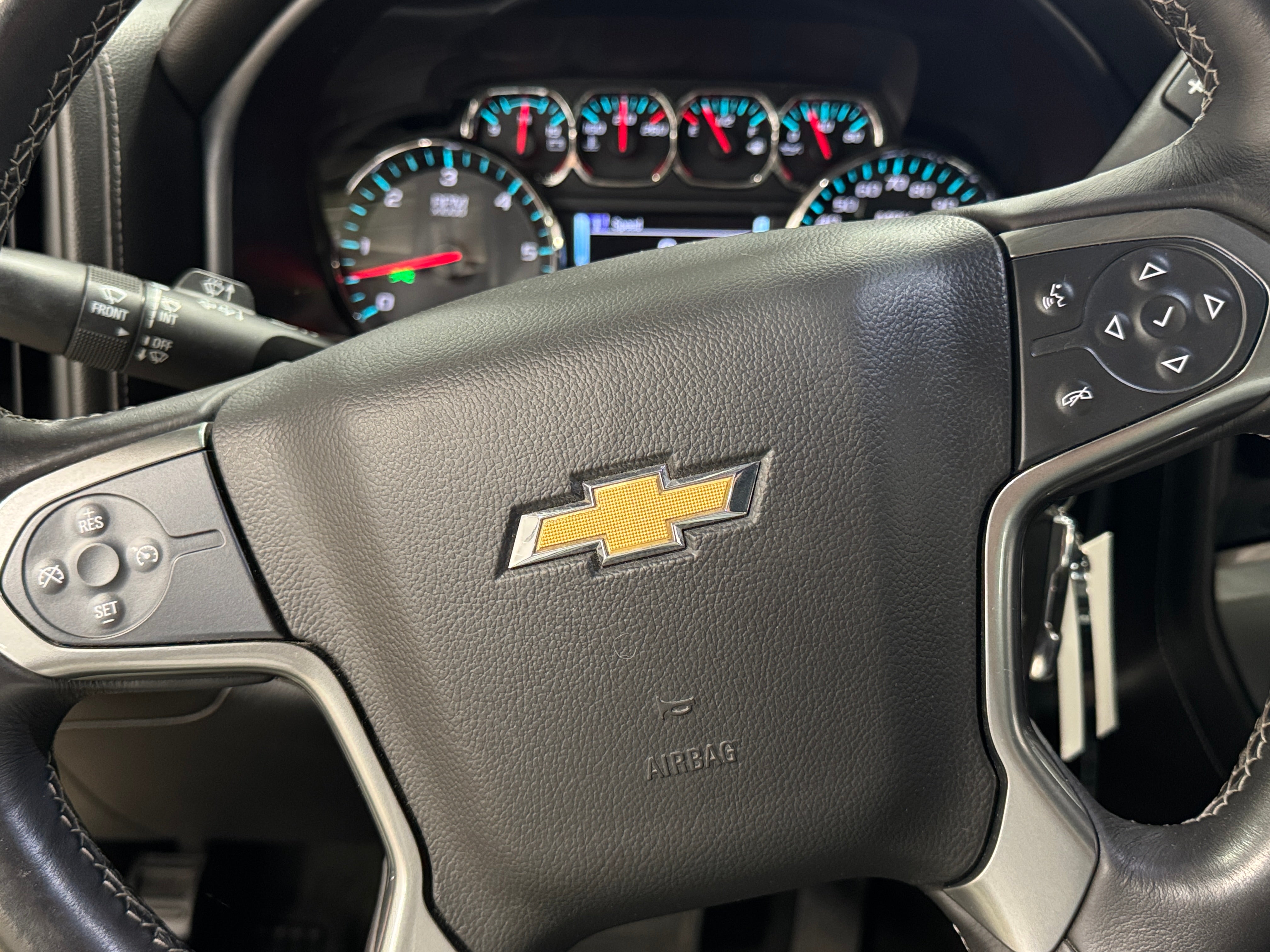 2017 Chevrolet Silverado 1500 LTZ 4