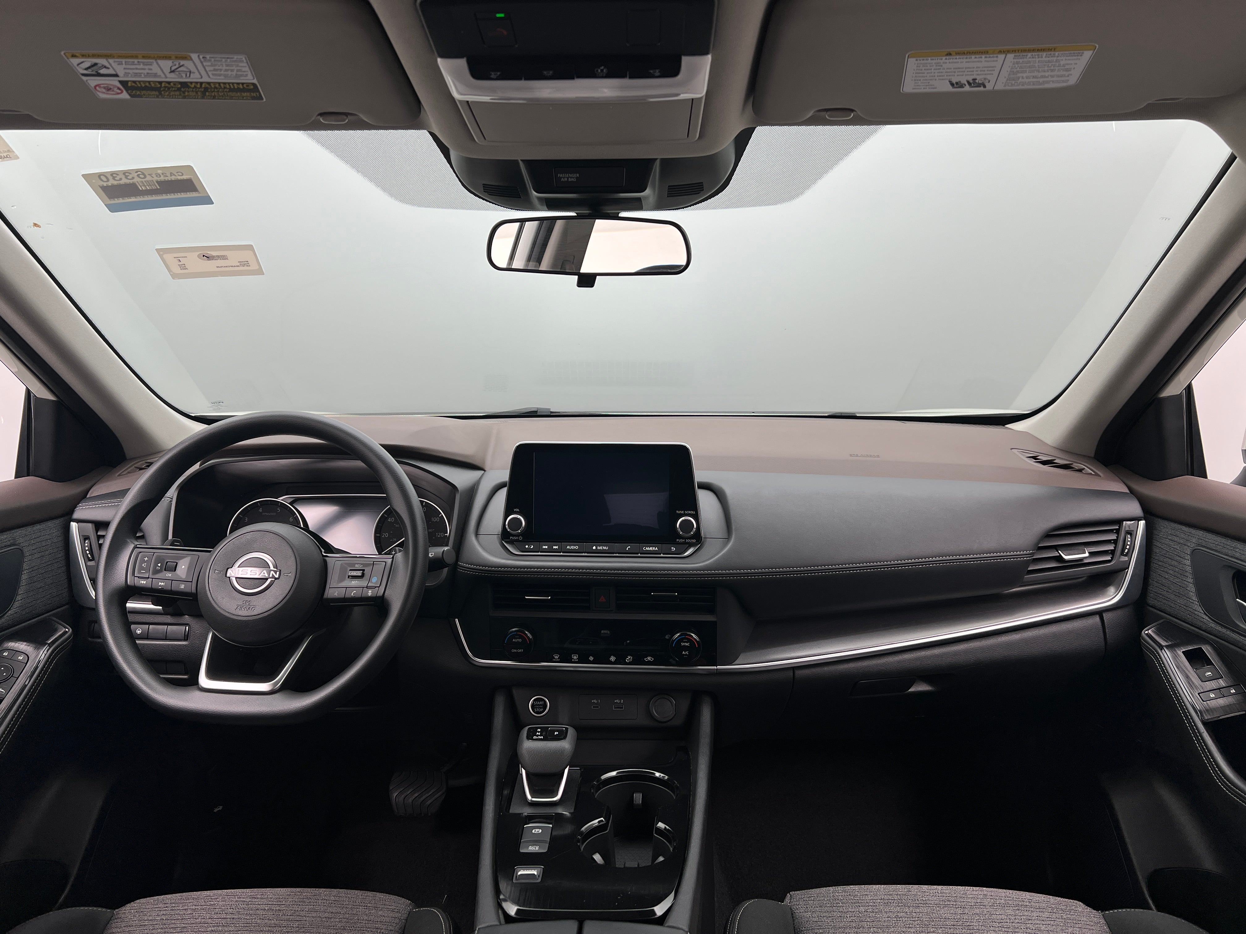 2023 Nissan Rogue SV 3