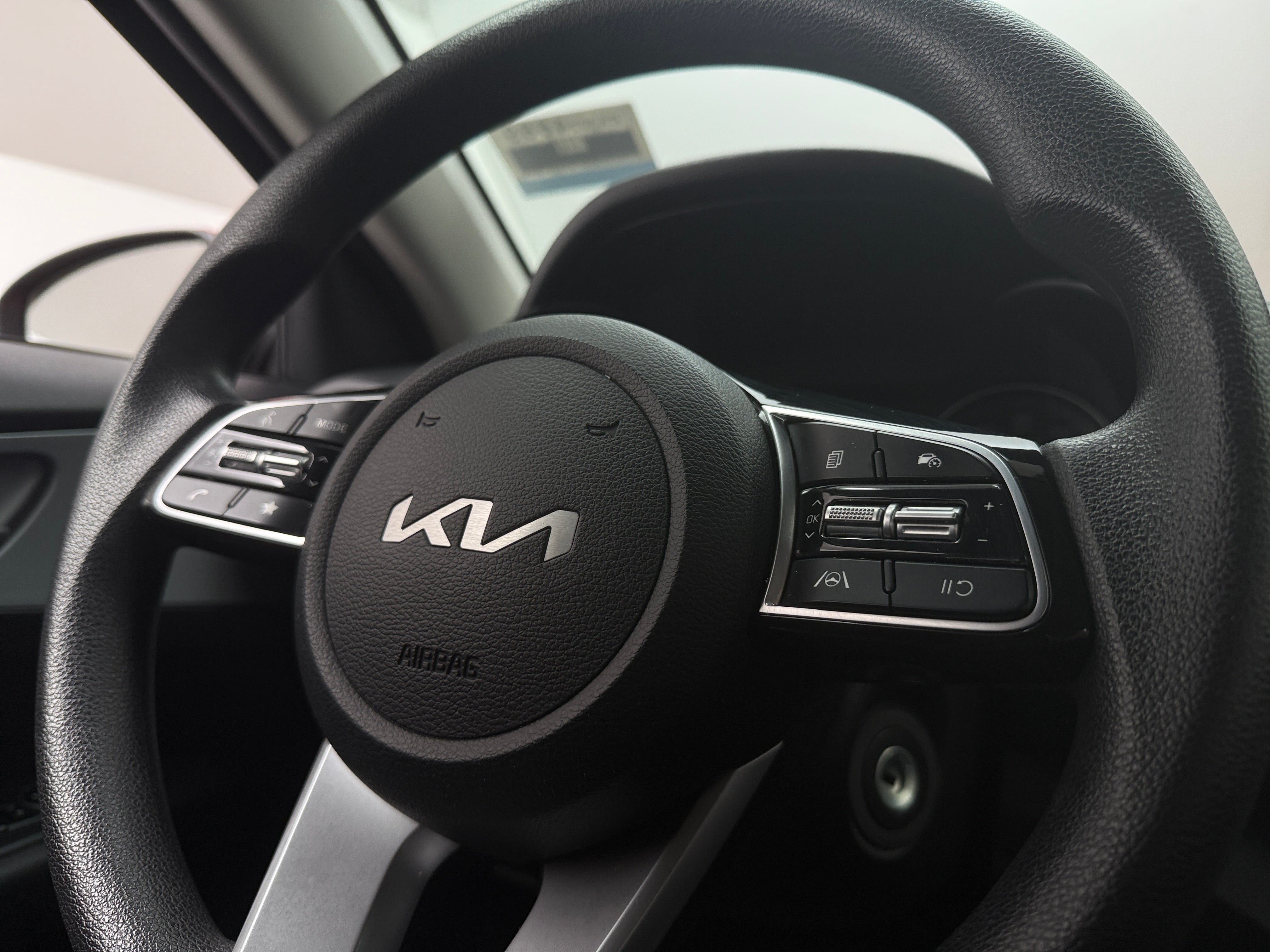 2024 Kia Forte LXS 5
