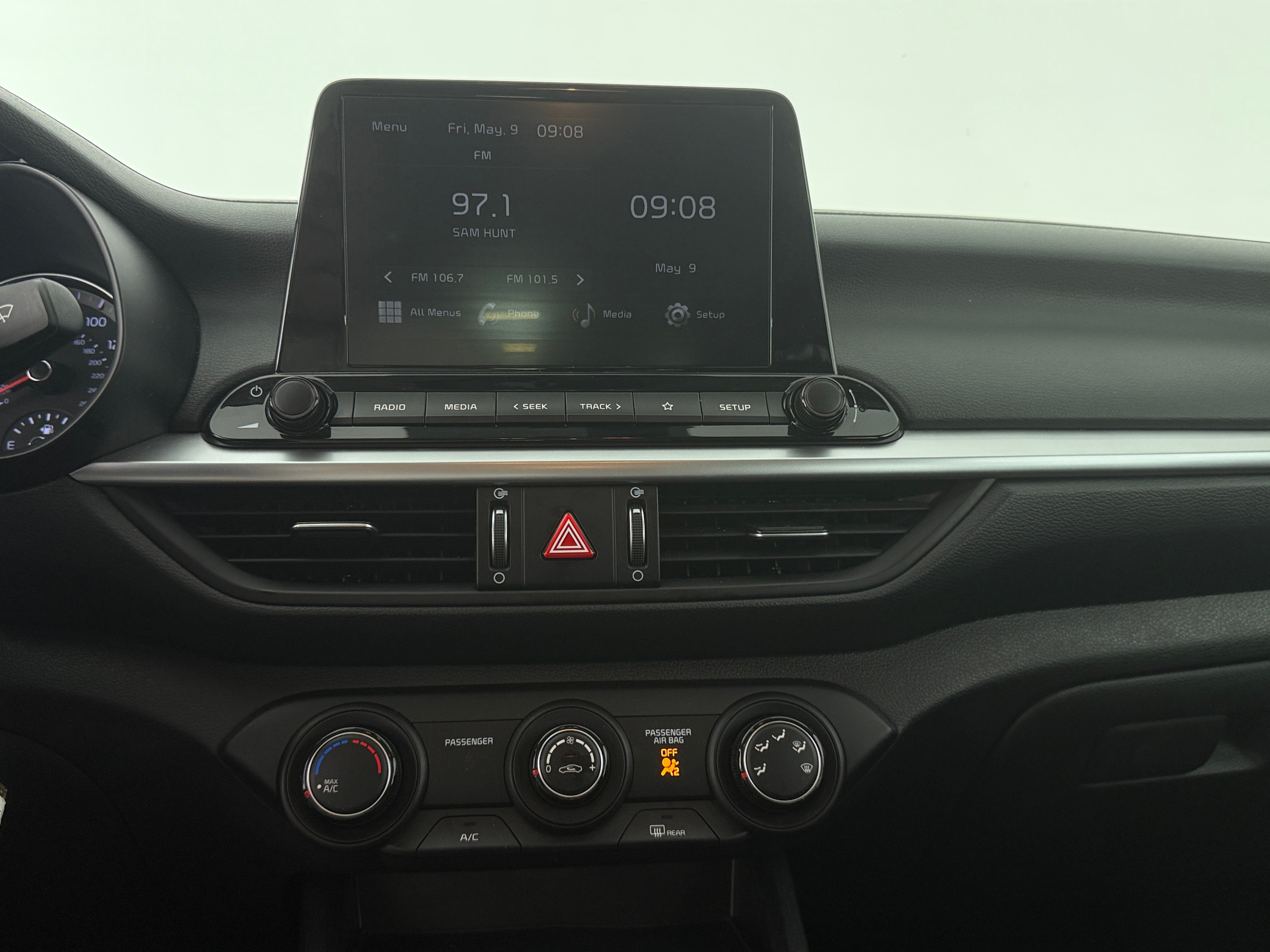 2024 Kia Forte LXS 4