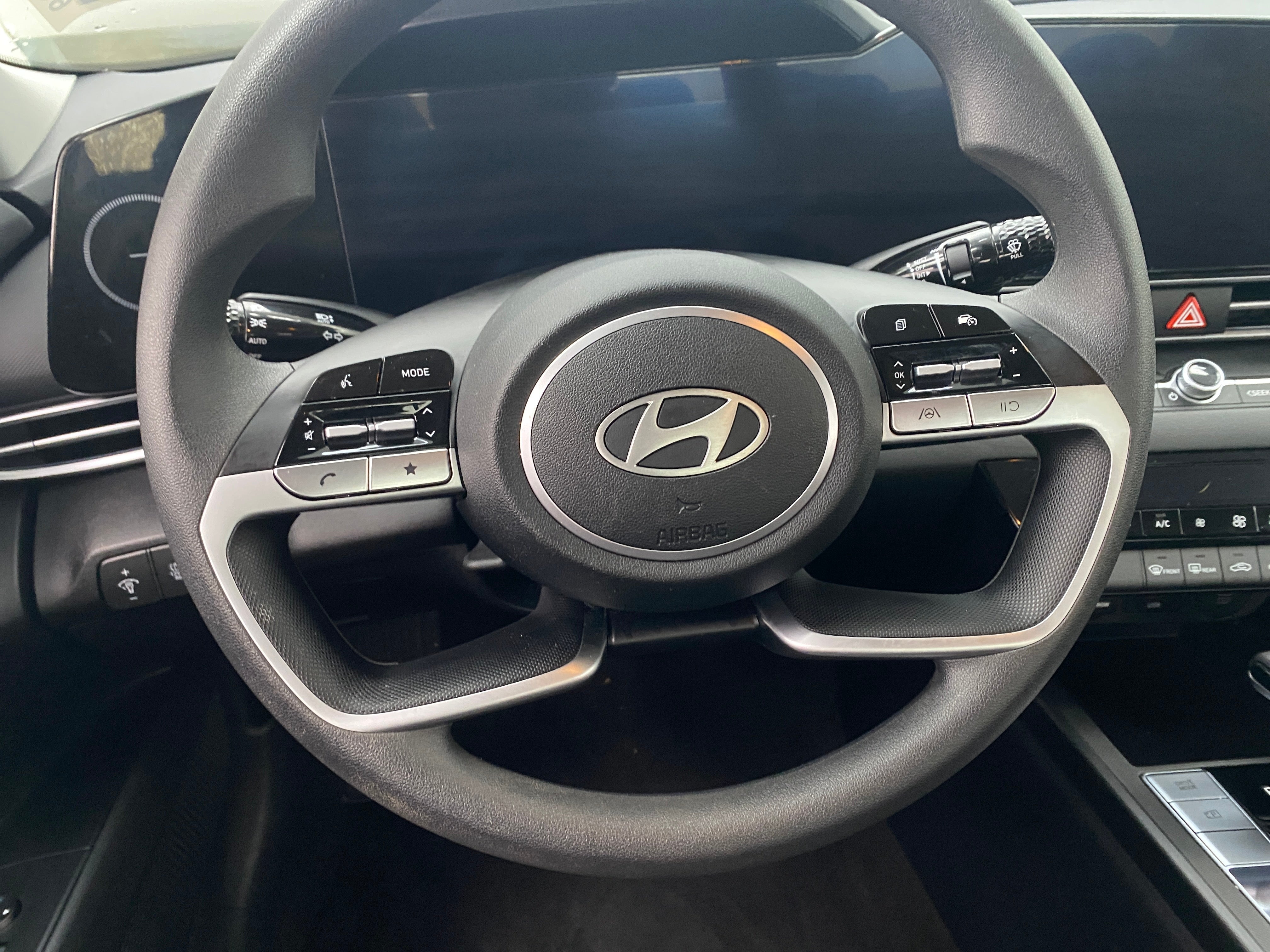 2024 Hyundai Elantra Blue 5