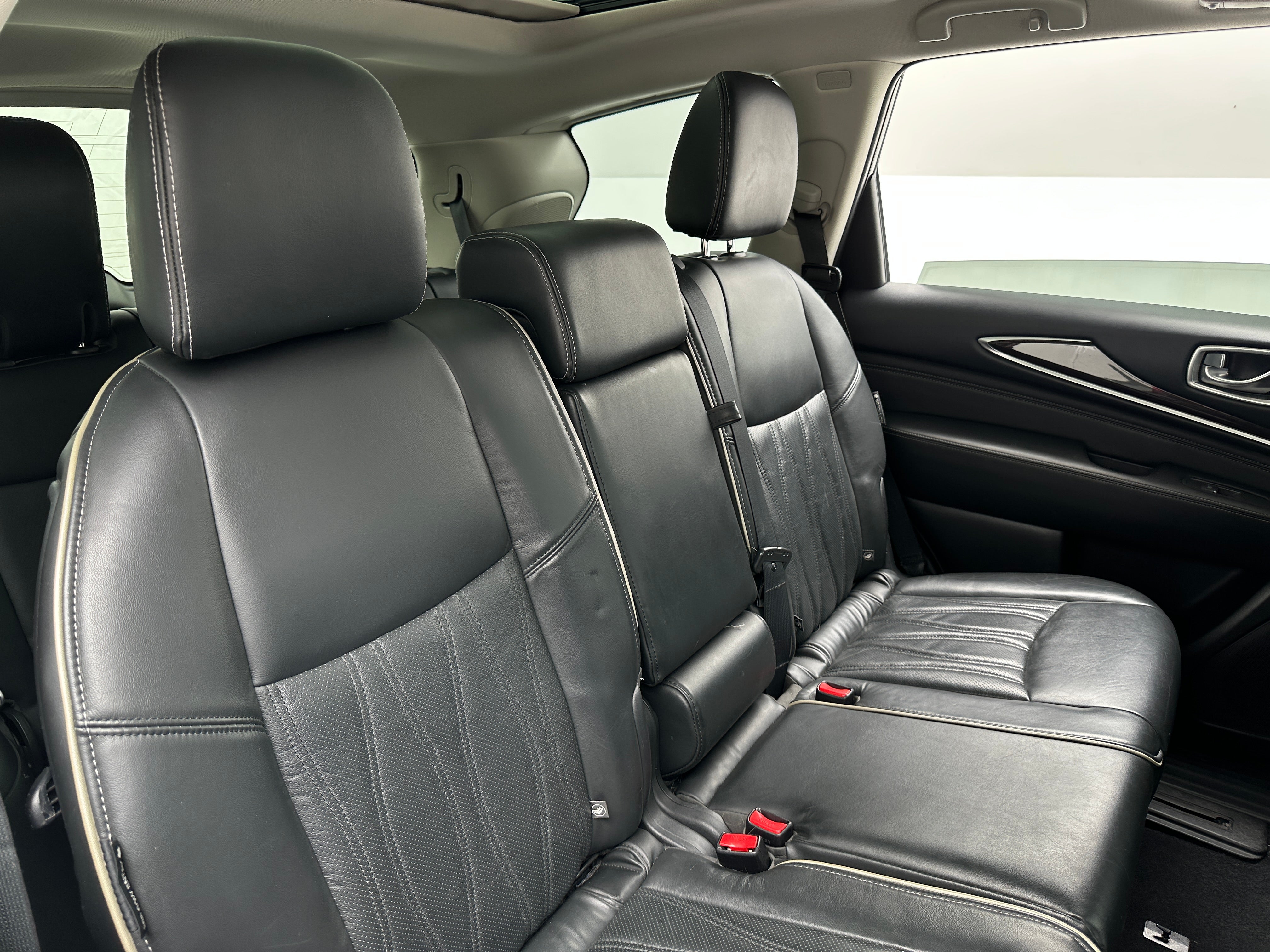 2019 INFINITI QX60 Luxe 5