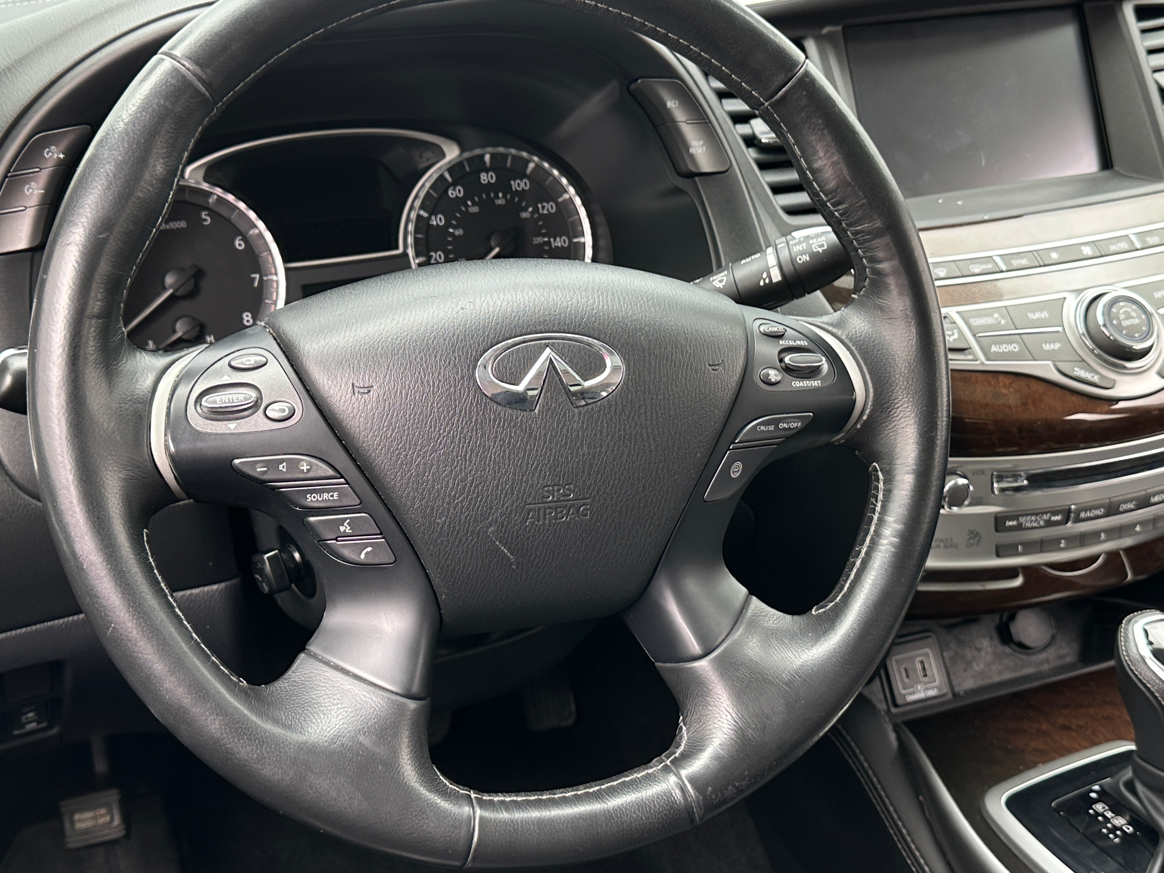 2019 INFINITI QX60 Luxe 4