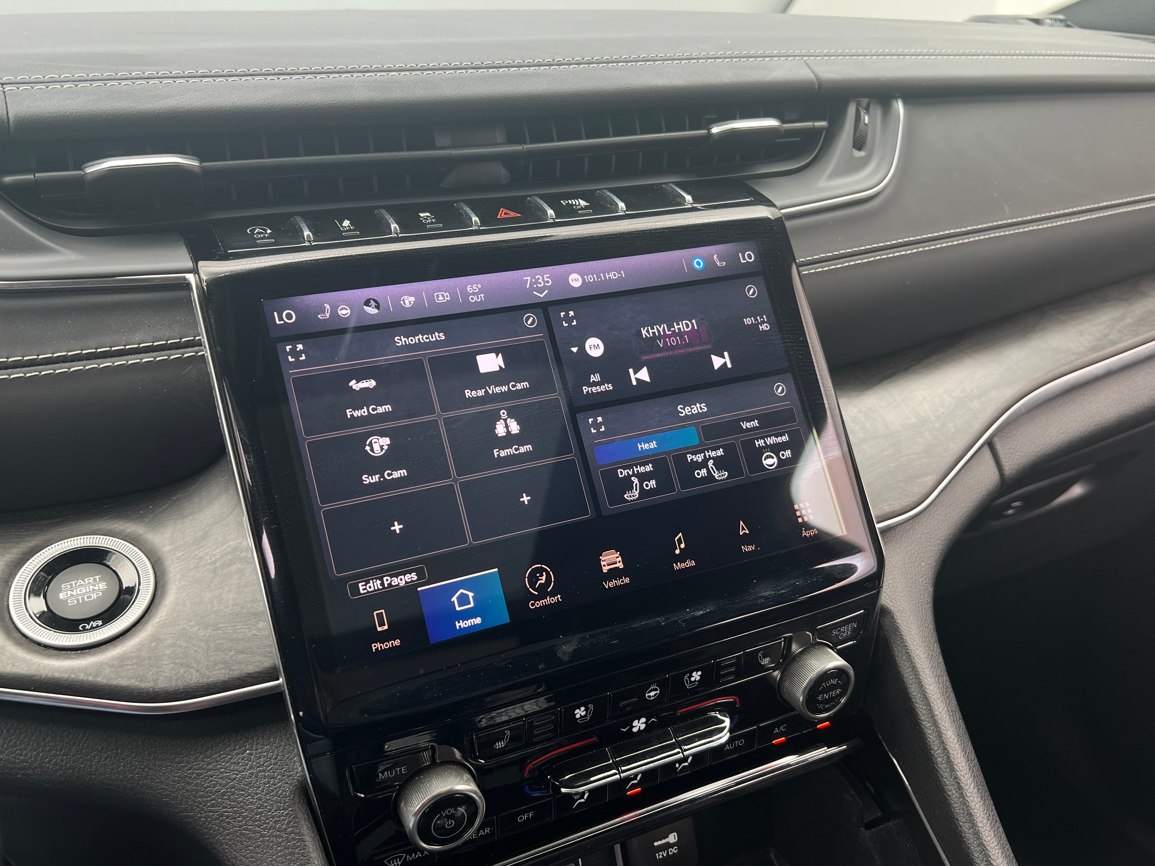 2021 Jeep Grand Cherokee L Overland 3