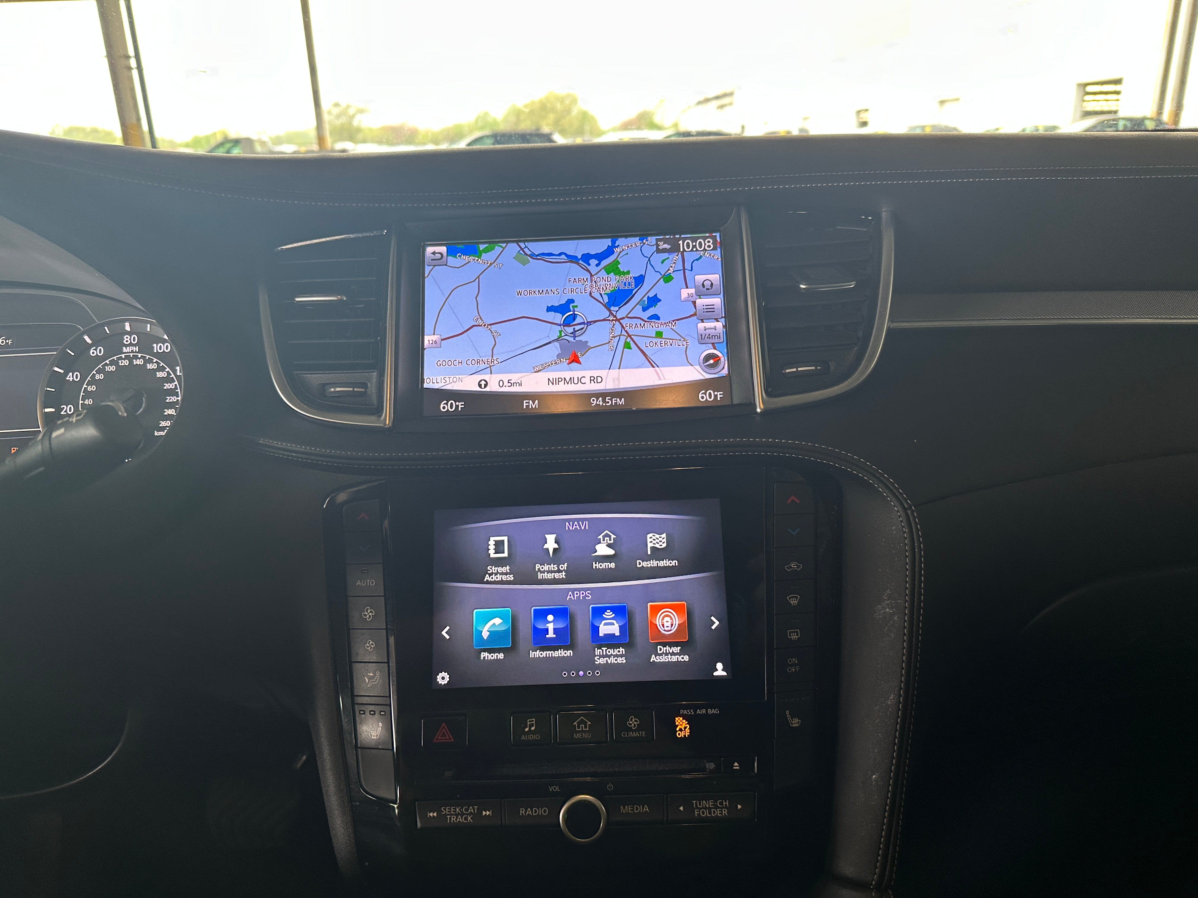 2019 INFINITI QX50 Essential 3