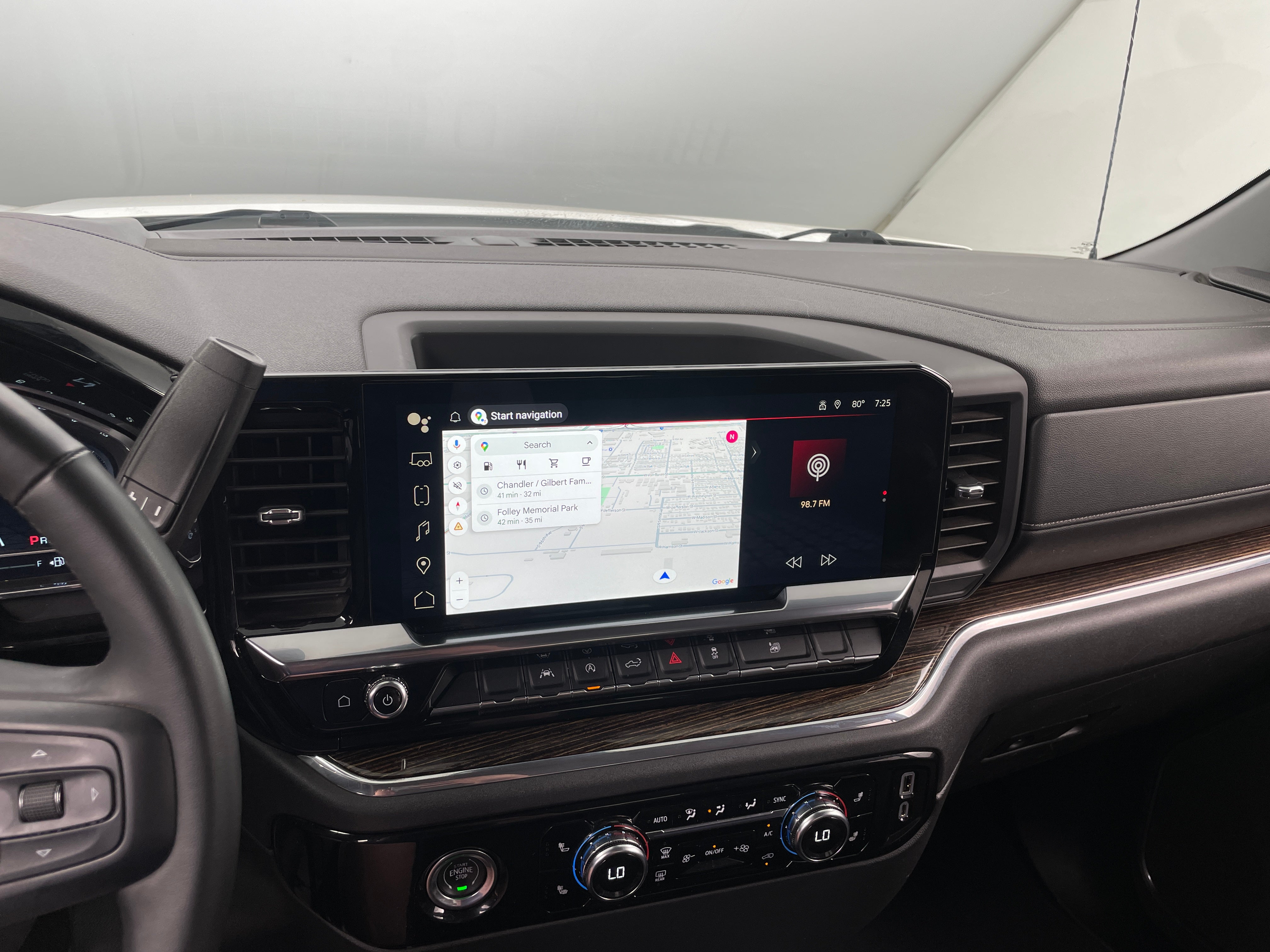 2023 GMC Sierra 1500 Elevation 4