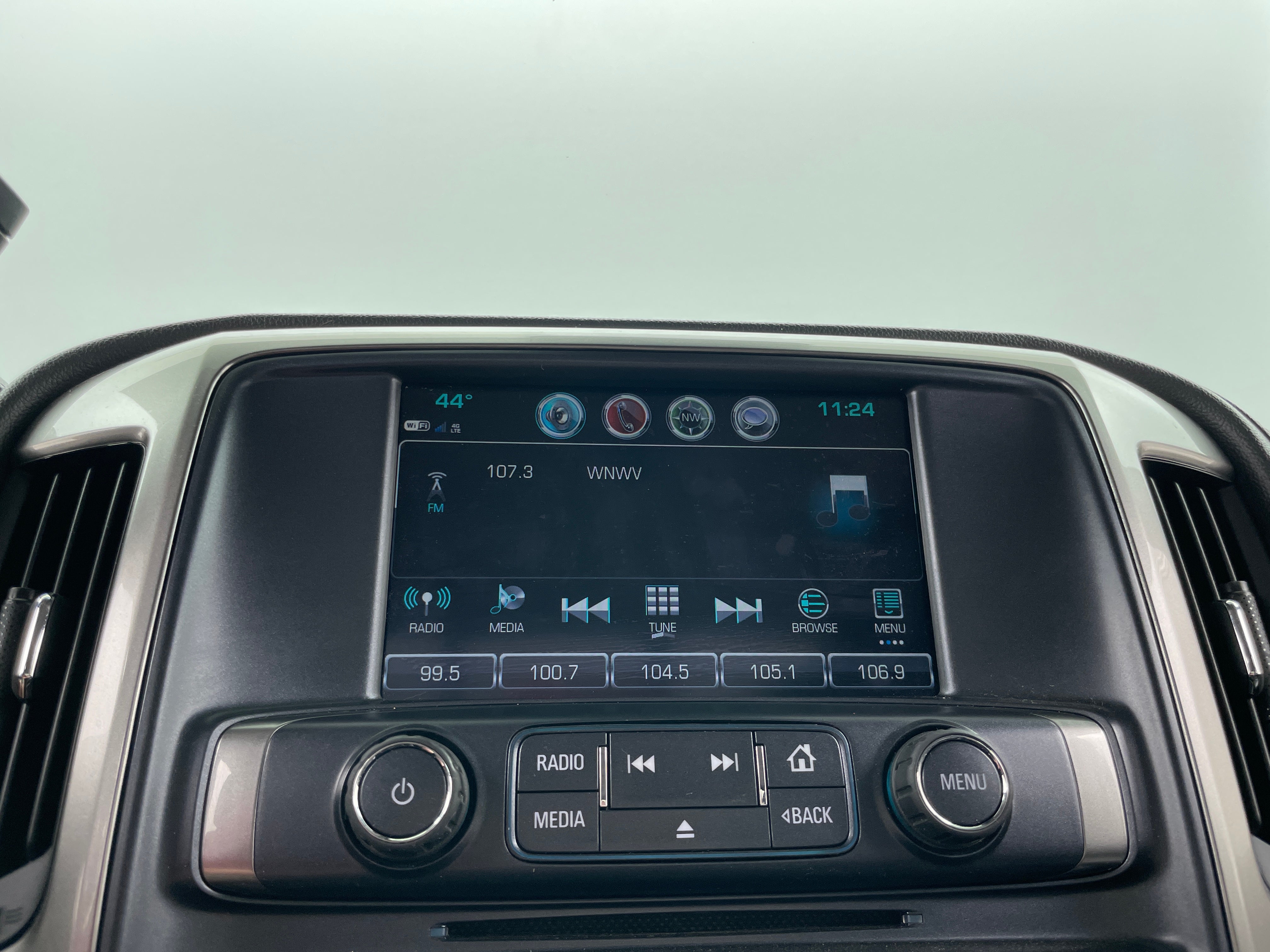 2018 Chevrolet Silverado 1500 LTZ 3