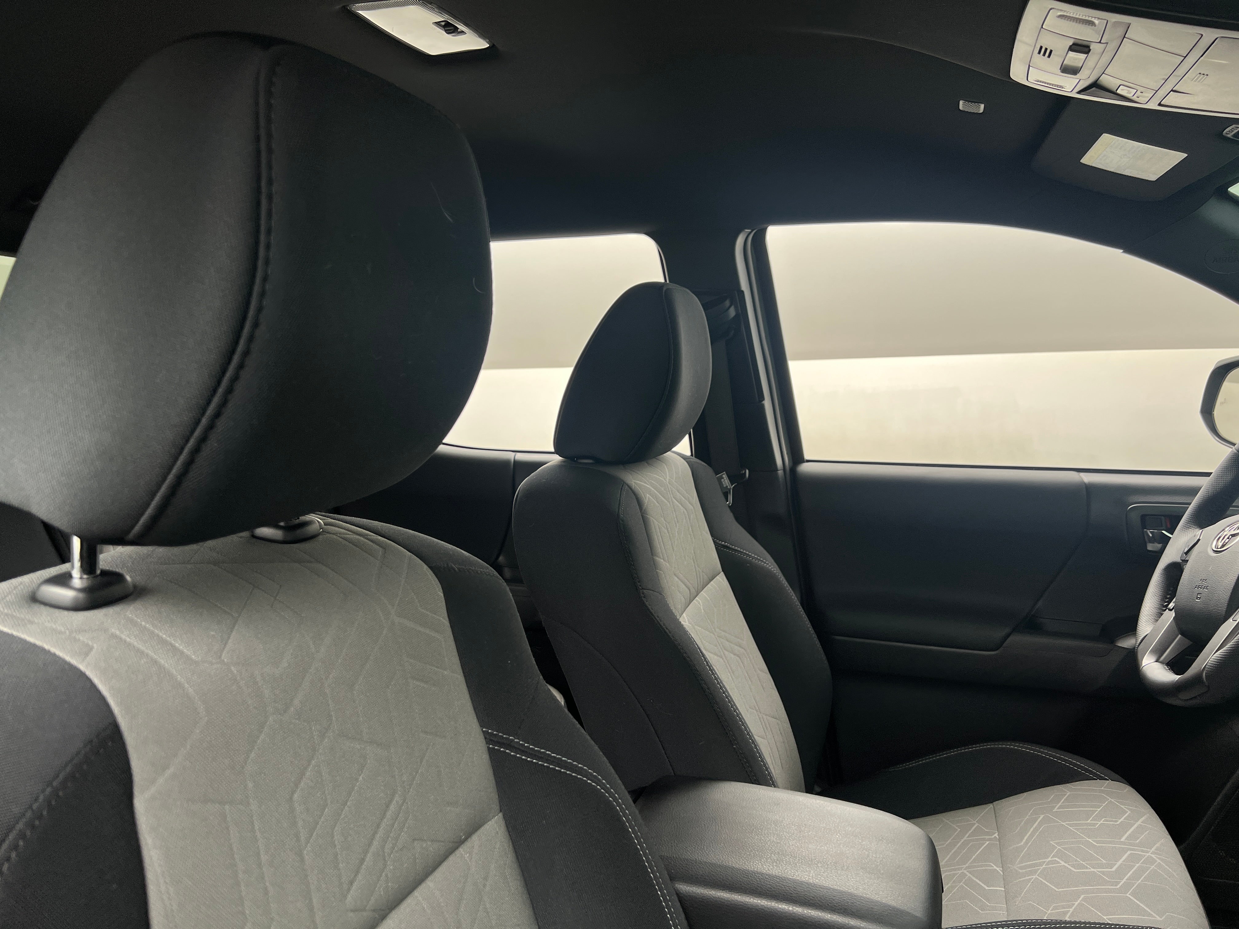 2023 Toyota Tacoma TRD Sport 2