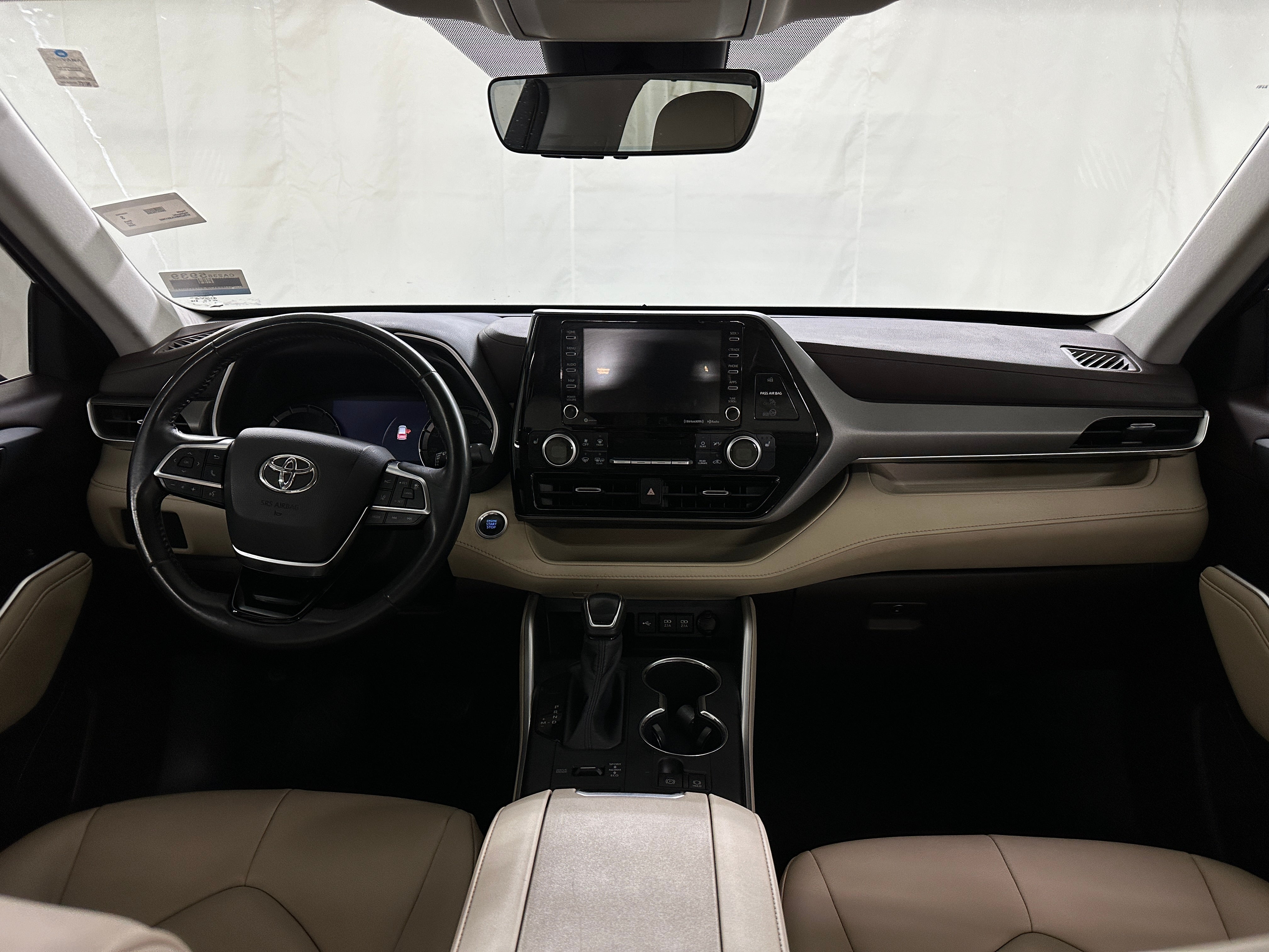 2020 Toyota Highlander XLE 2