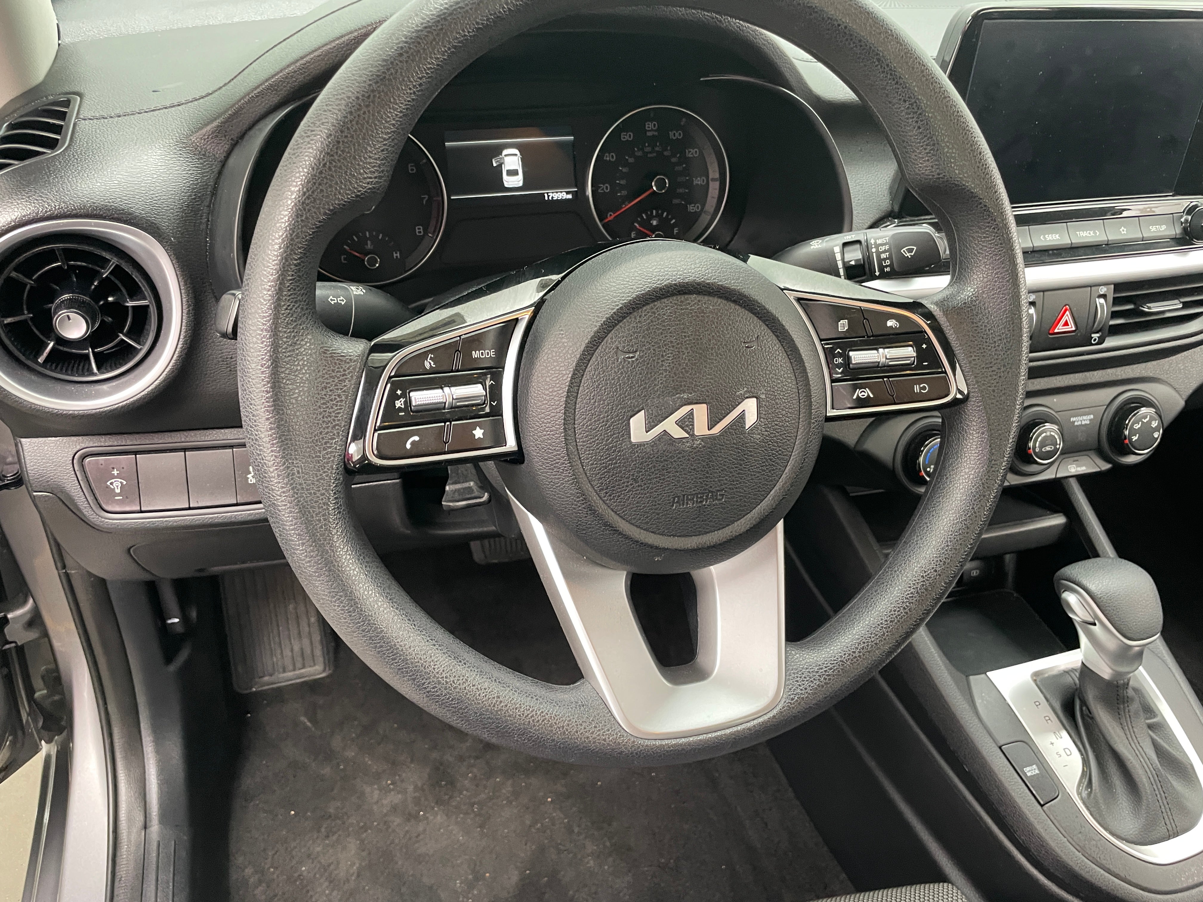 2024 Kia Forte LXS 5