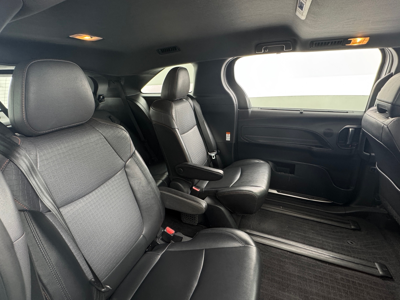 Thumbnail: 2021 Toyota Sienna - 5