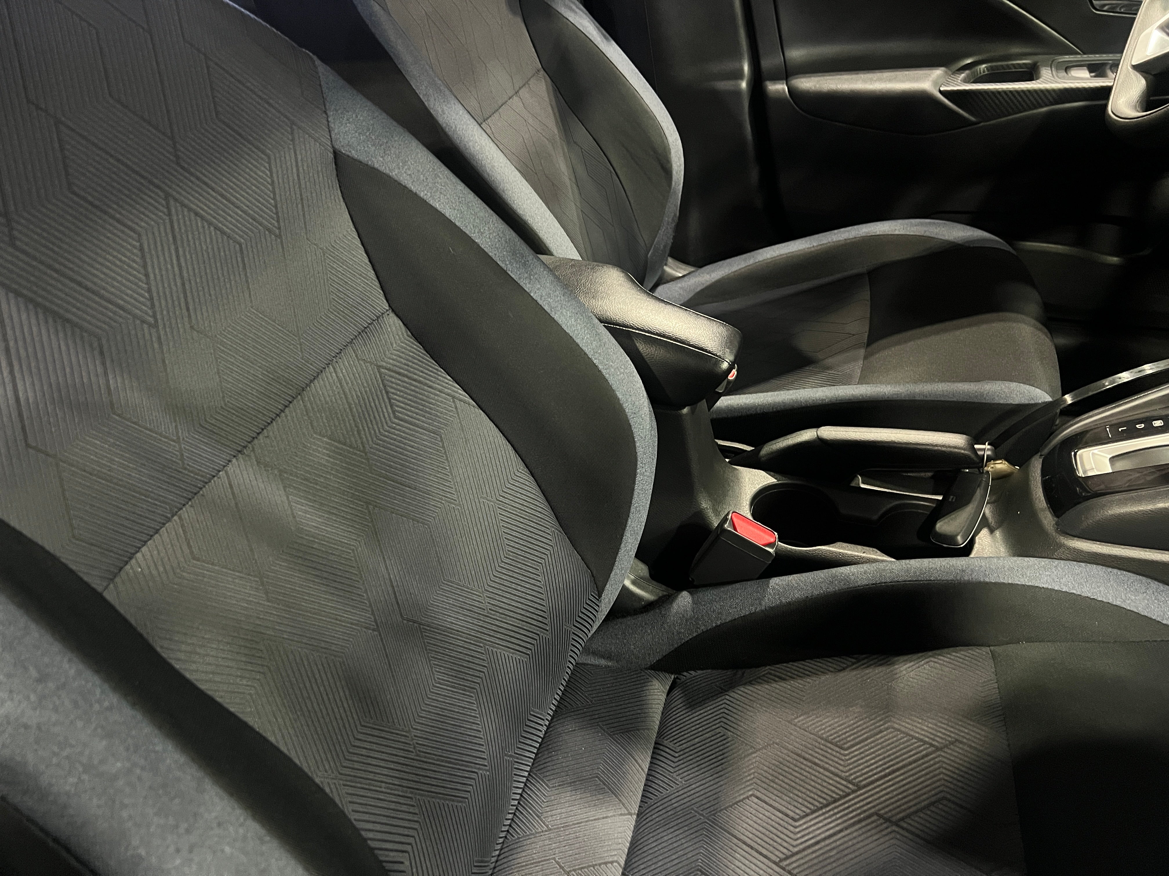2023 Nissan Versa SV 2