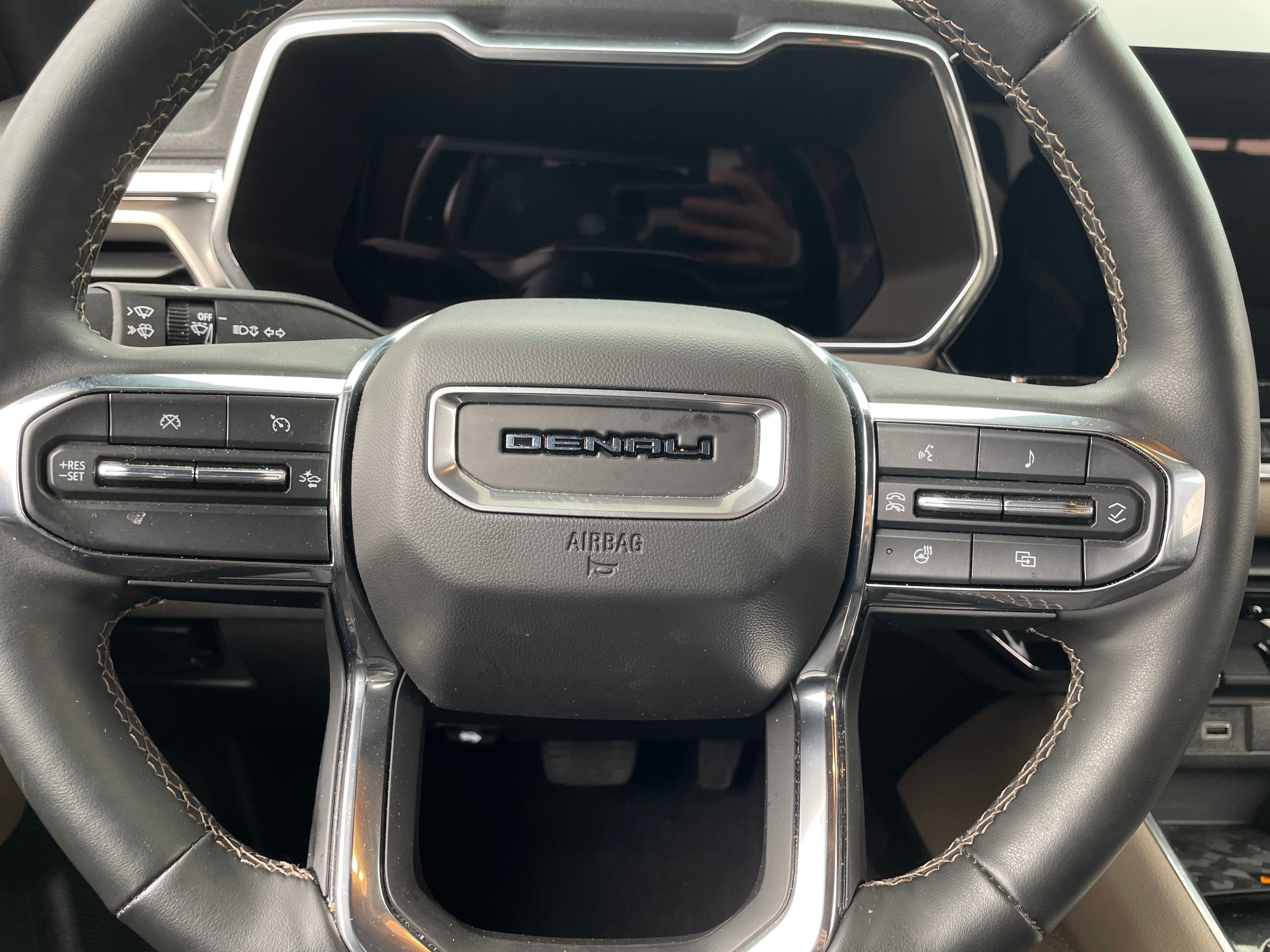 2024 GMC Canyon Denali 4