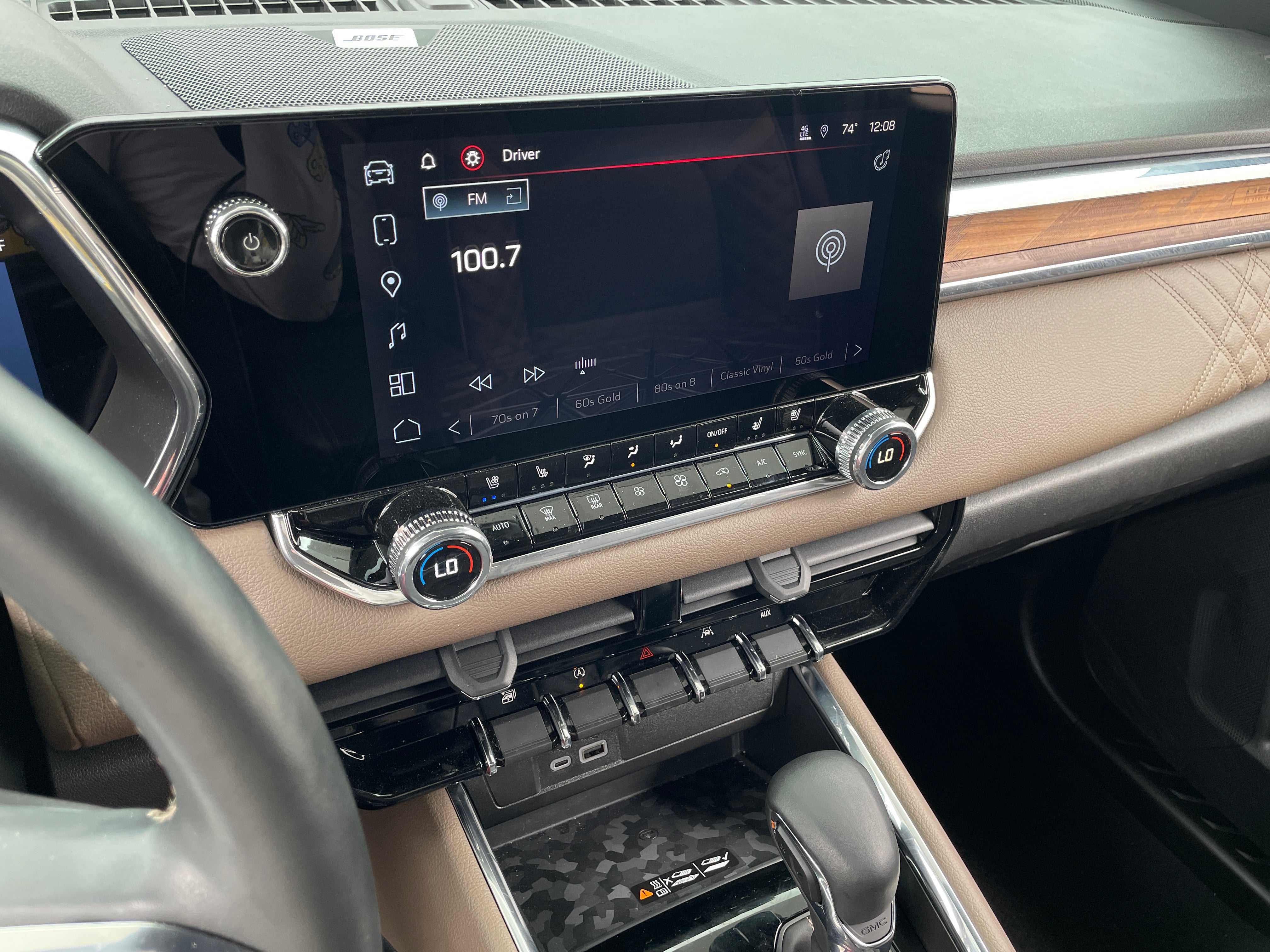 2024 GMC Canyon Denali 3