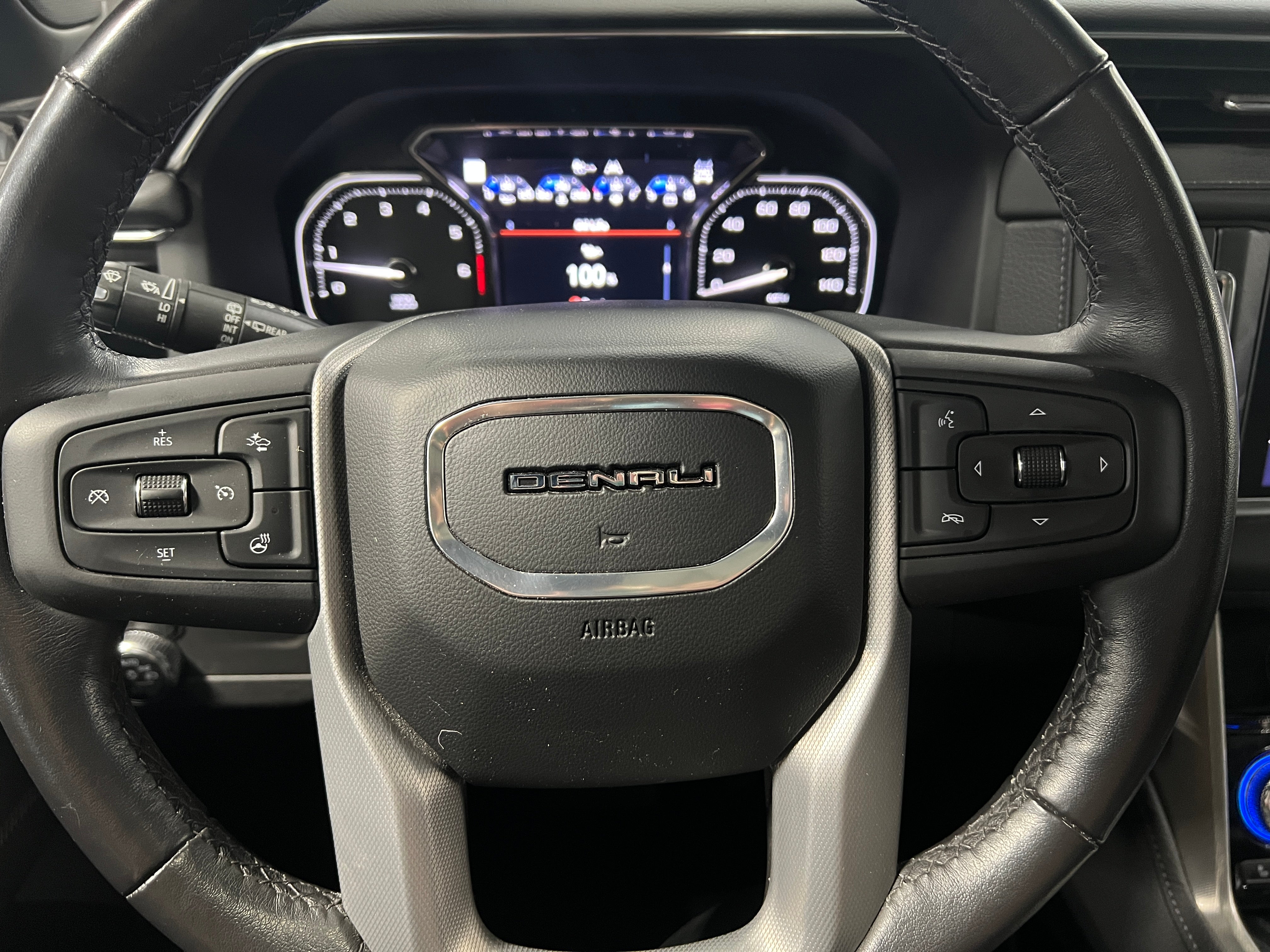 2021 GMC Yukon Denali 4