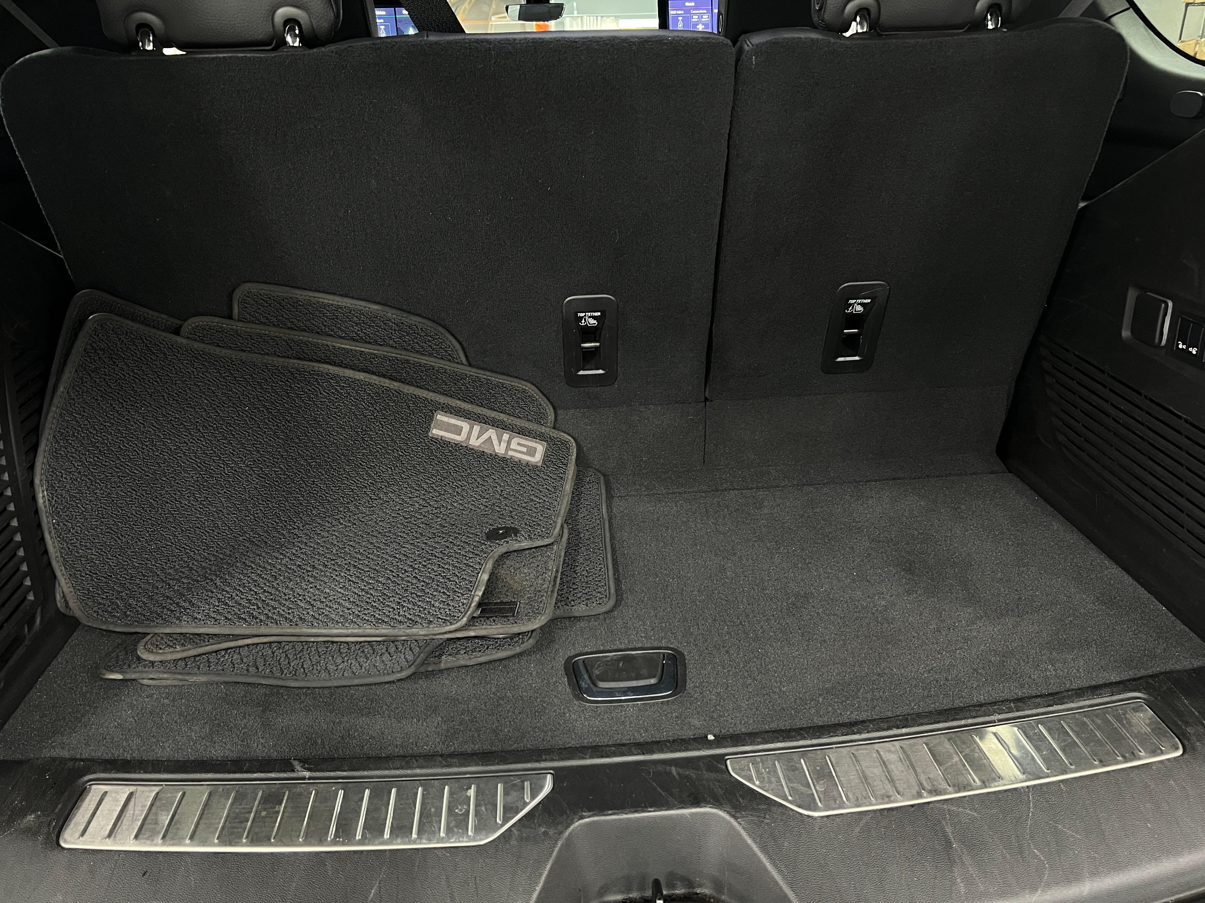 2021 GMC Yukon Denali 6