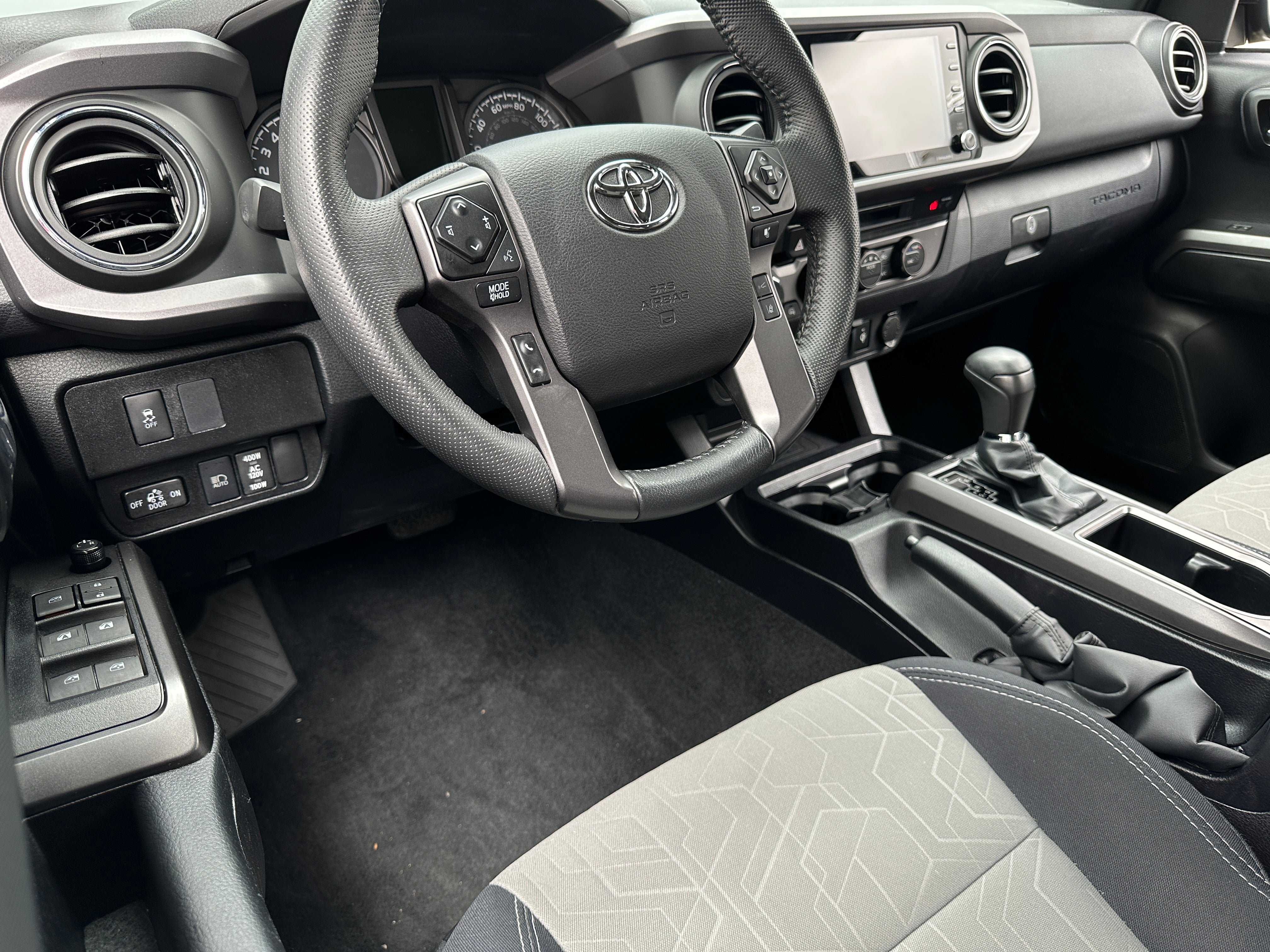 2022 Toyota Tacoma TRD Sport 3