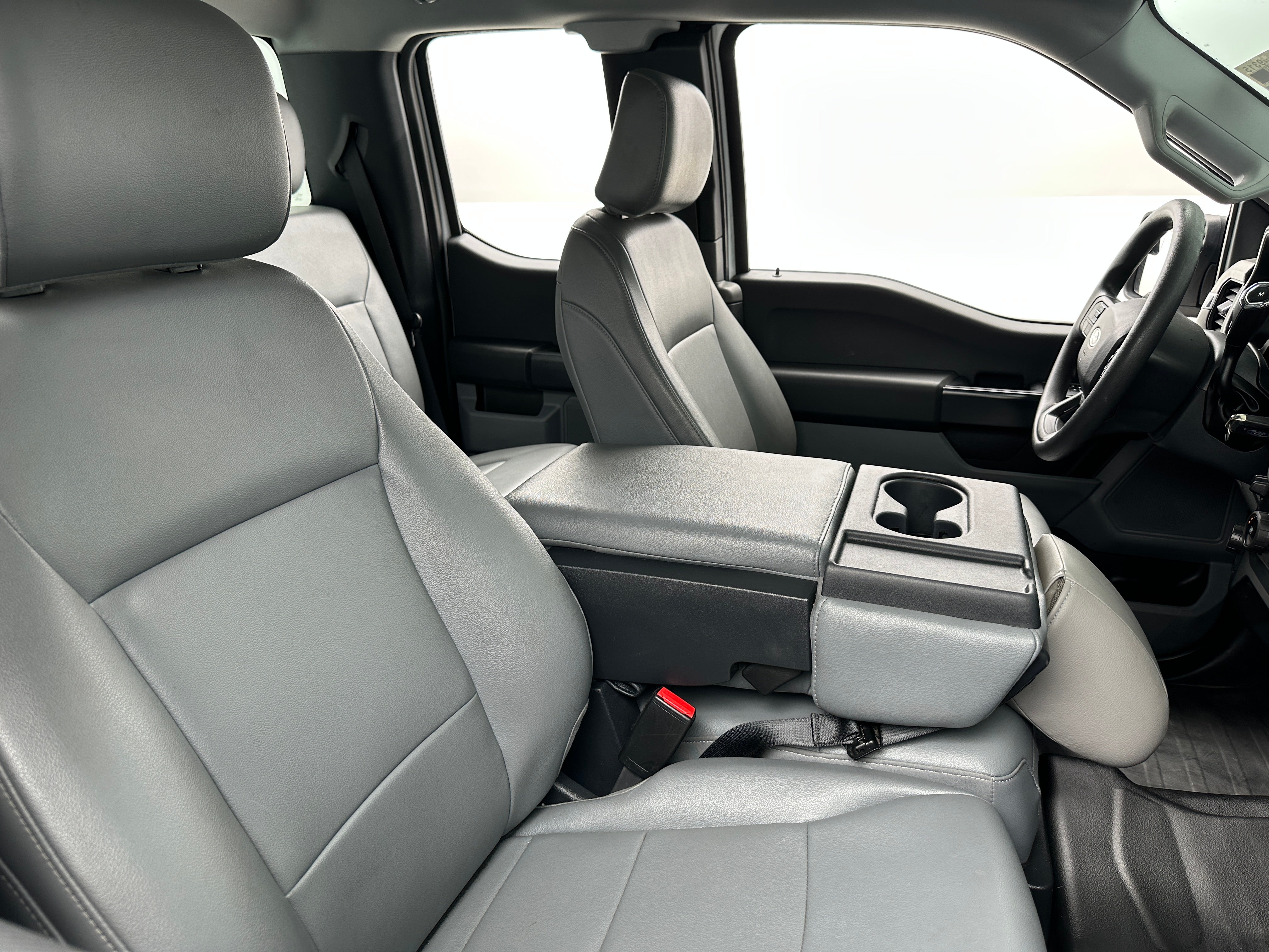 2022 Ford Econoline E-150 2
