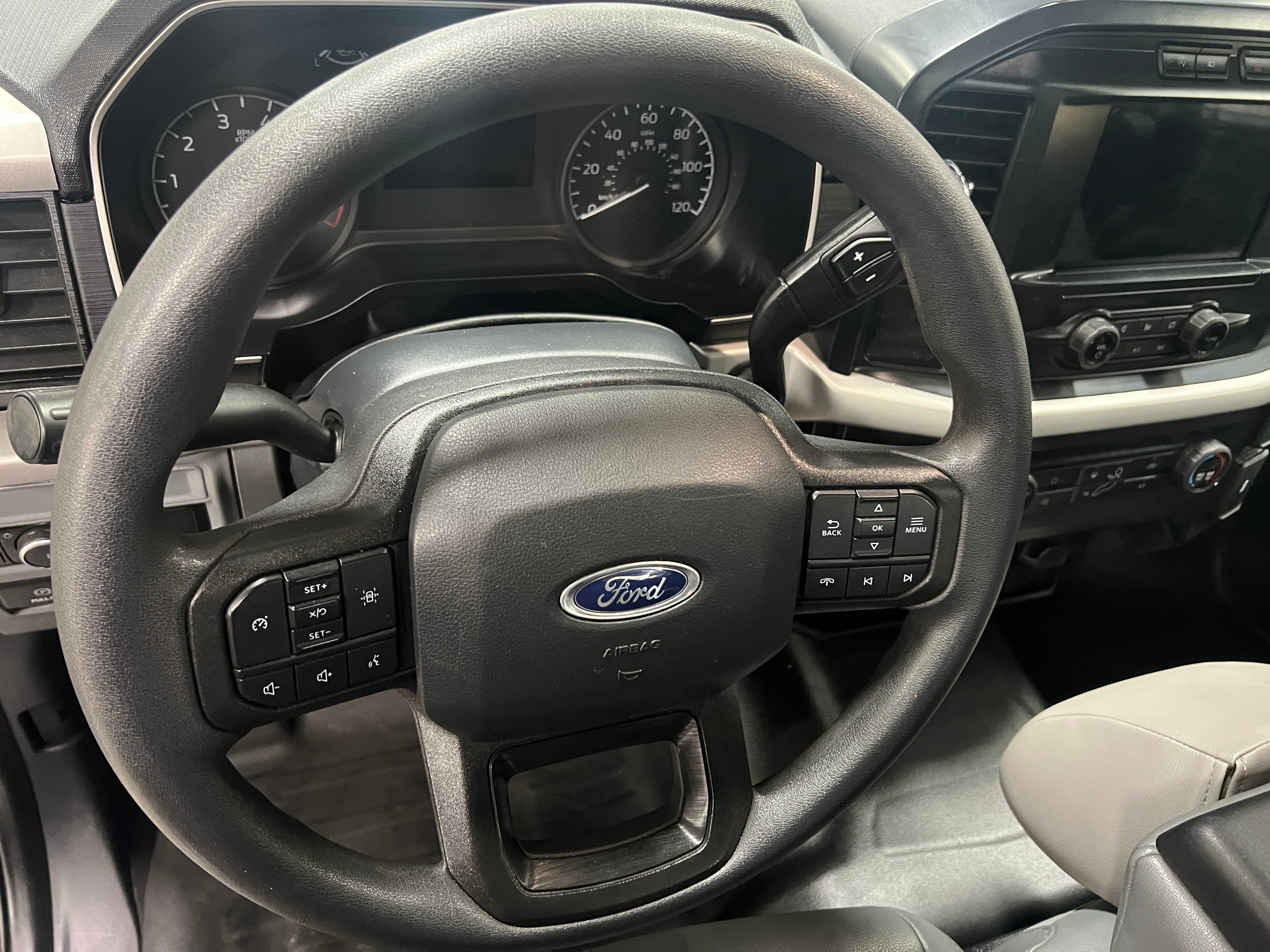 2022 Ford Econoline E-150 5