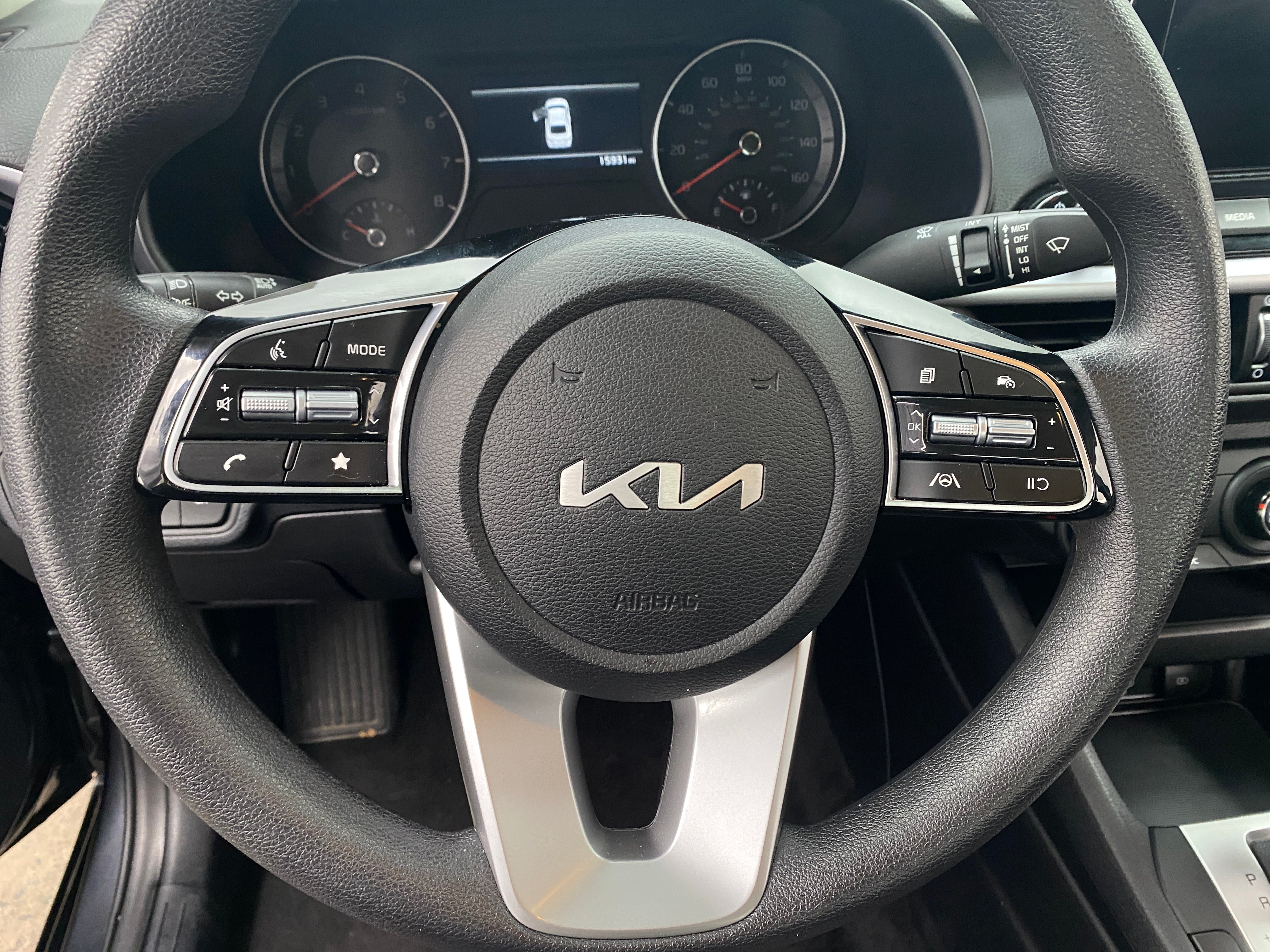 2024 Kia Forte LXS 5