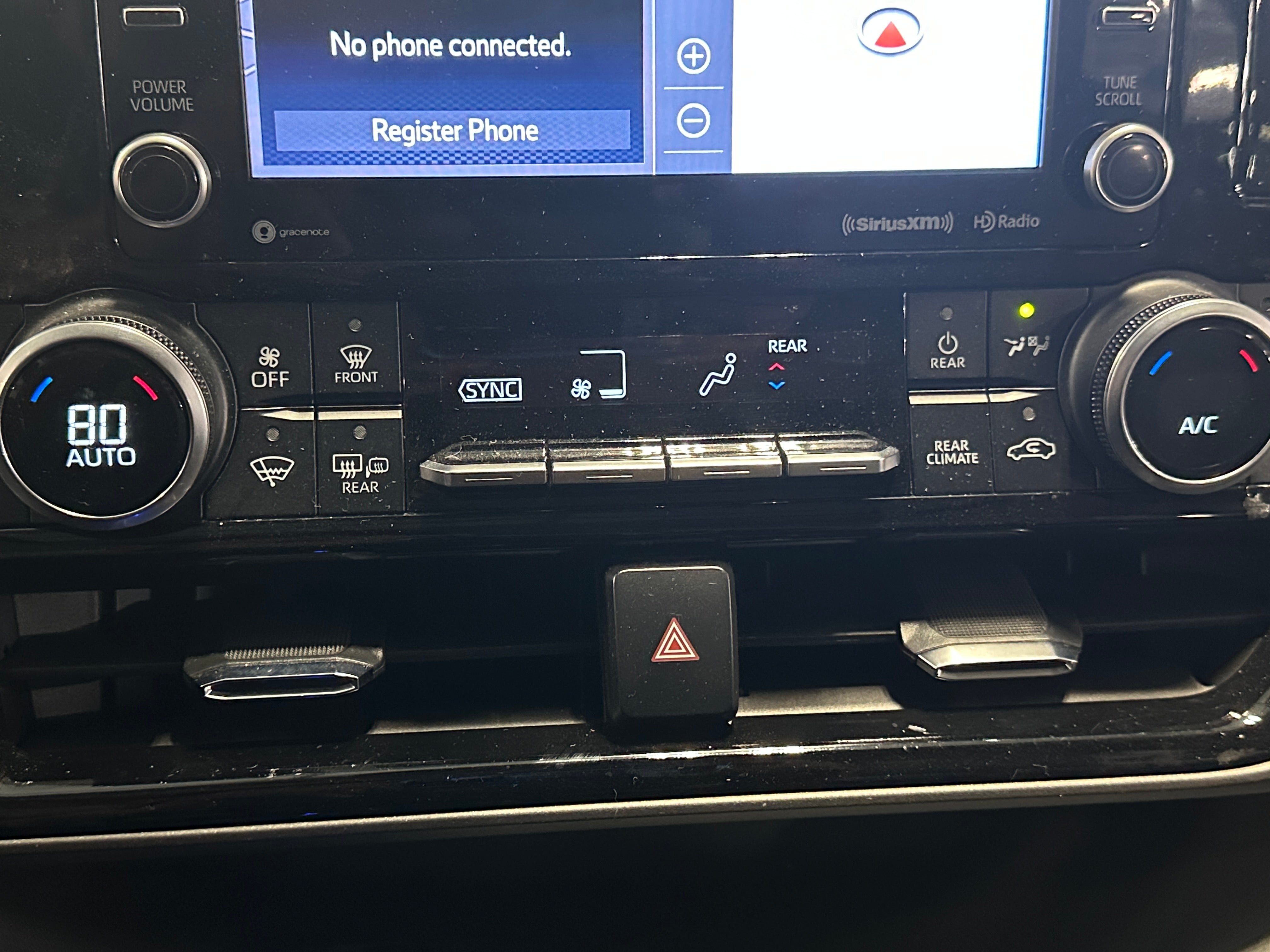 2021 Toyota Highlander XLE 3