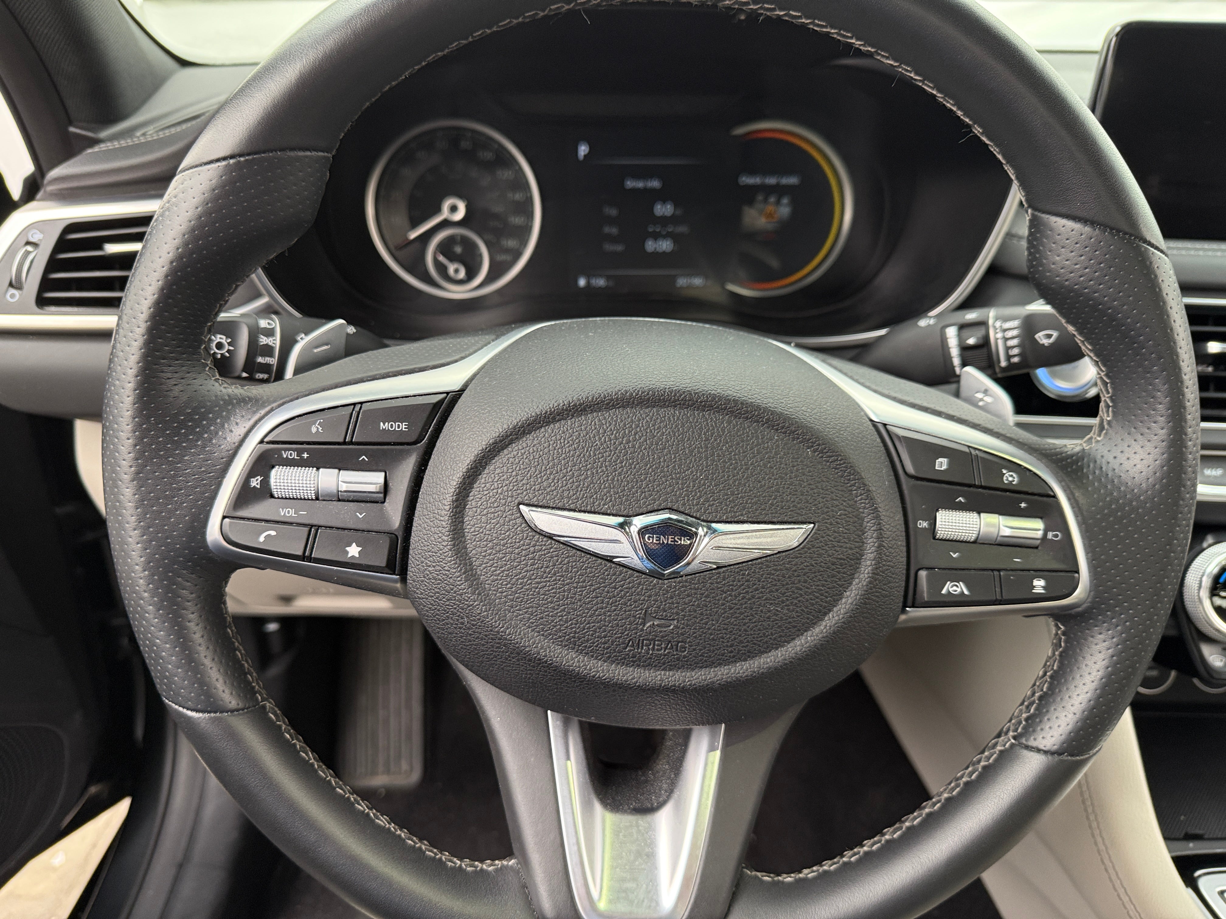 2023 Genesis G70 2.0T 4