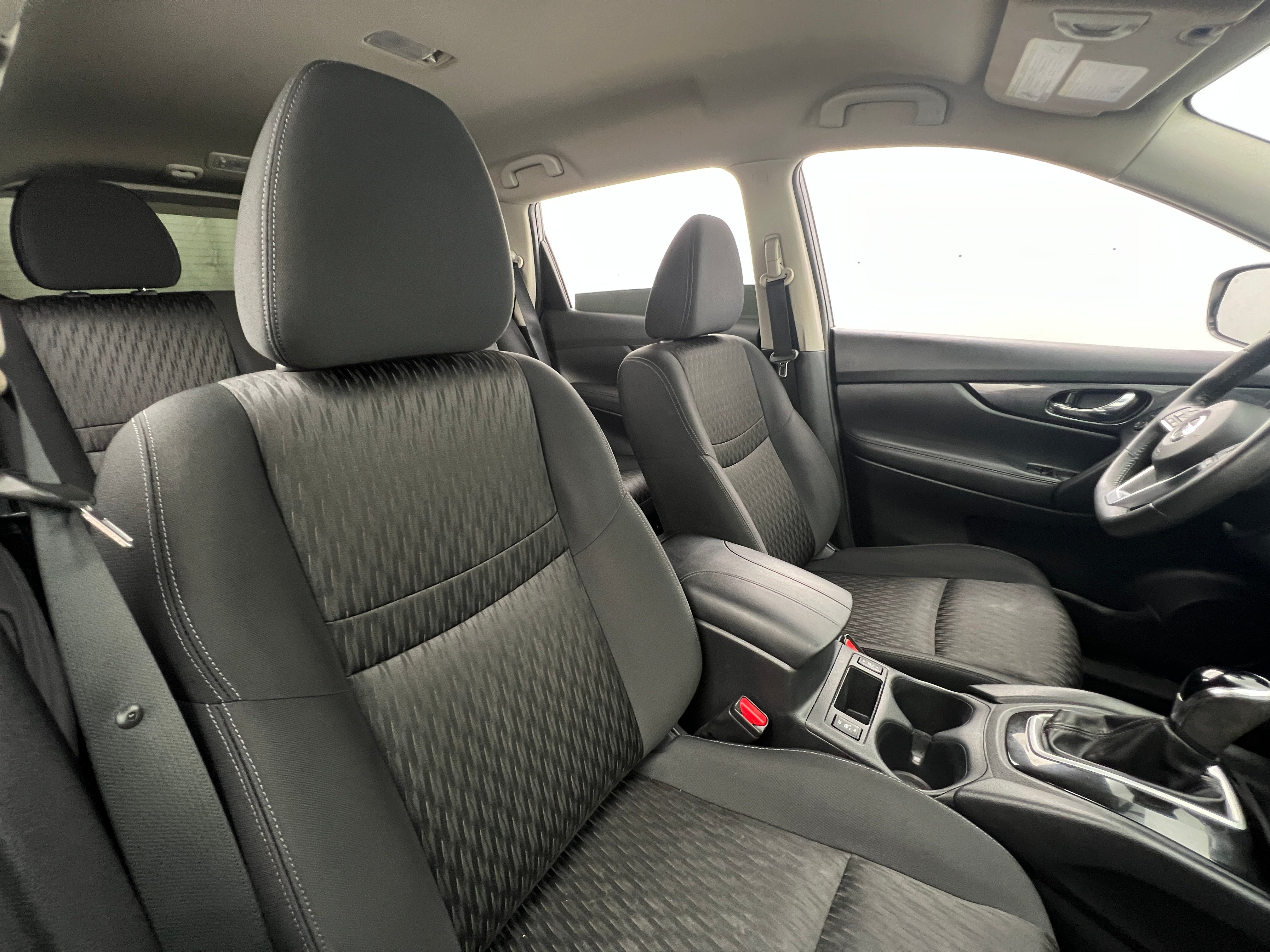 2018 Nissan Rogue SV 2