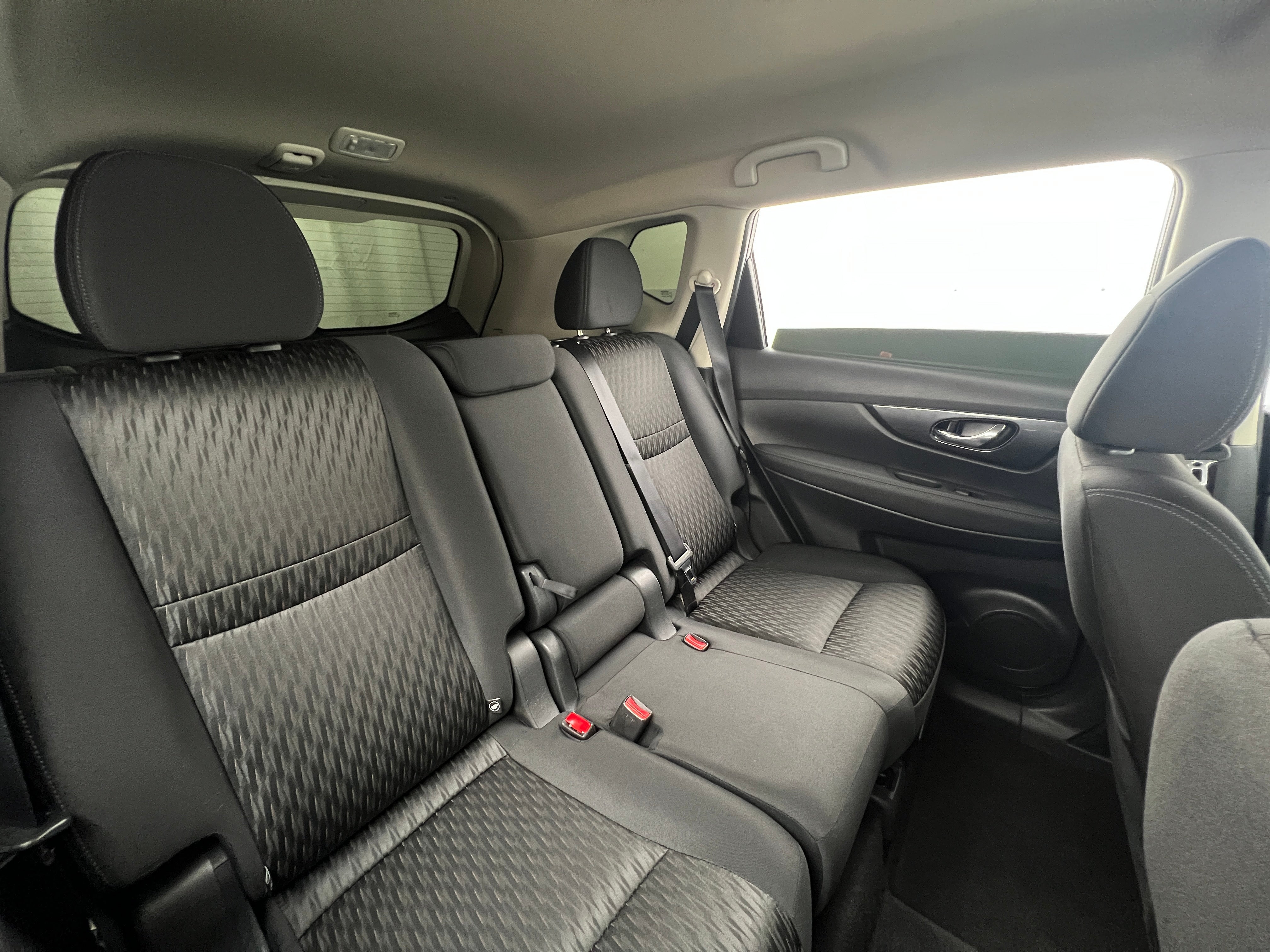 2018 Nissan Rogue SV 6