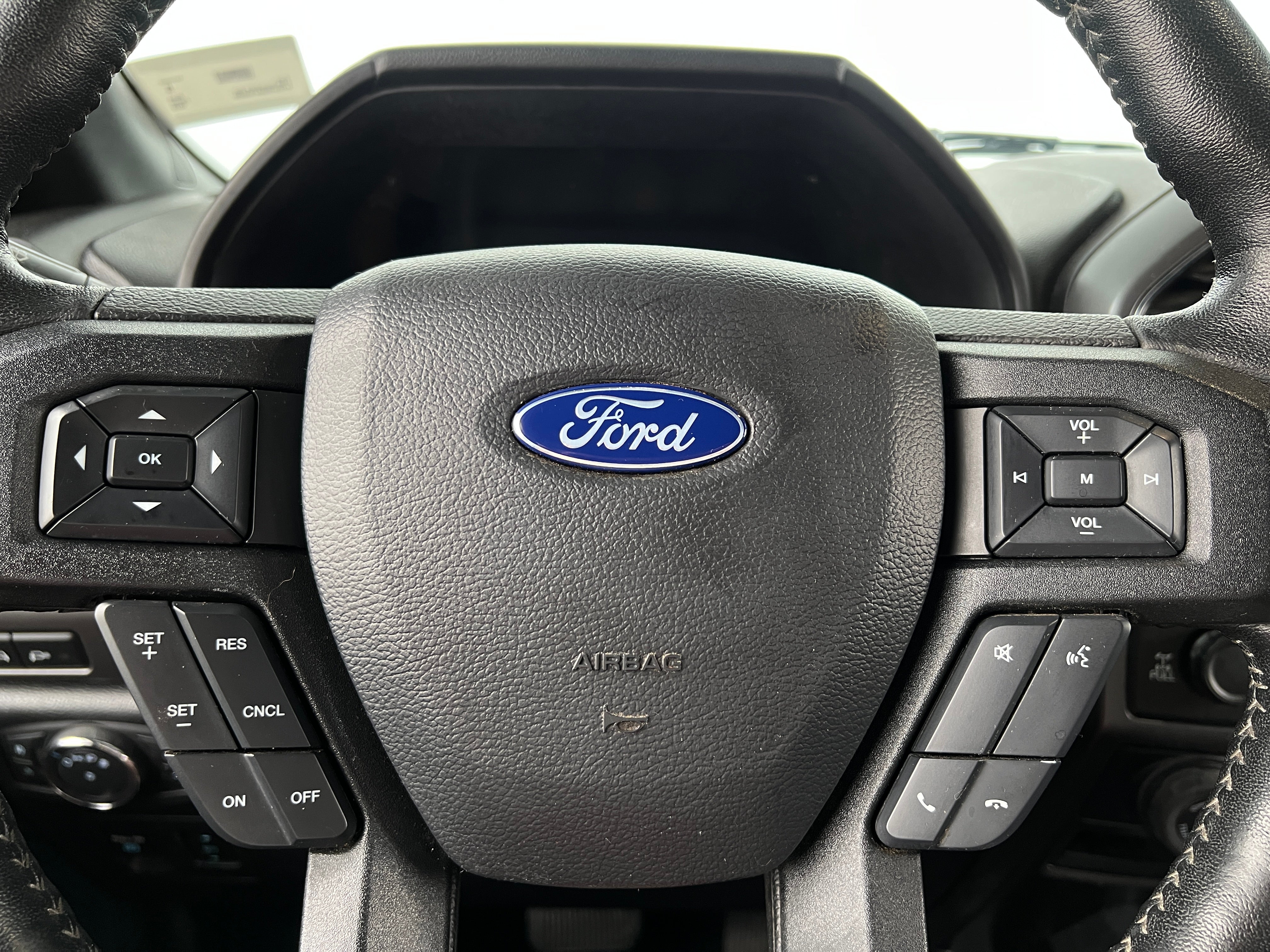 2019 Ford Econoline E-150 5