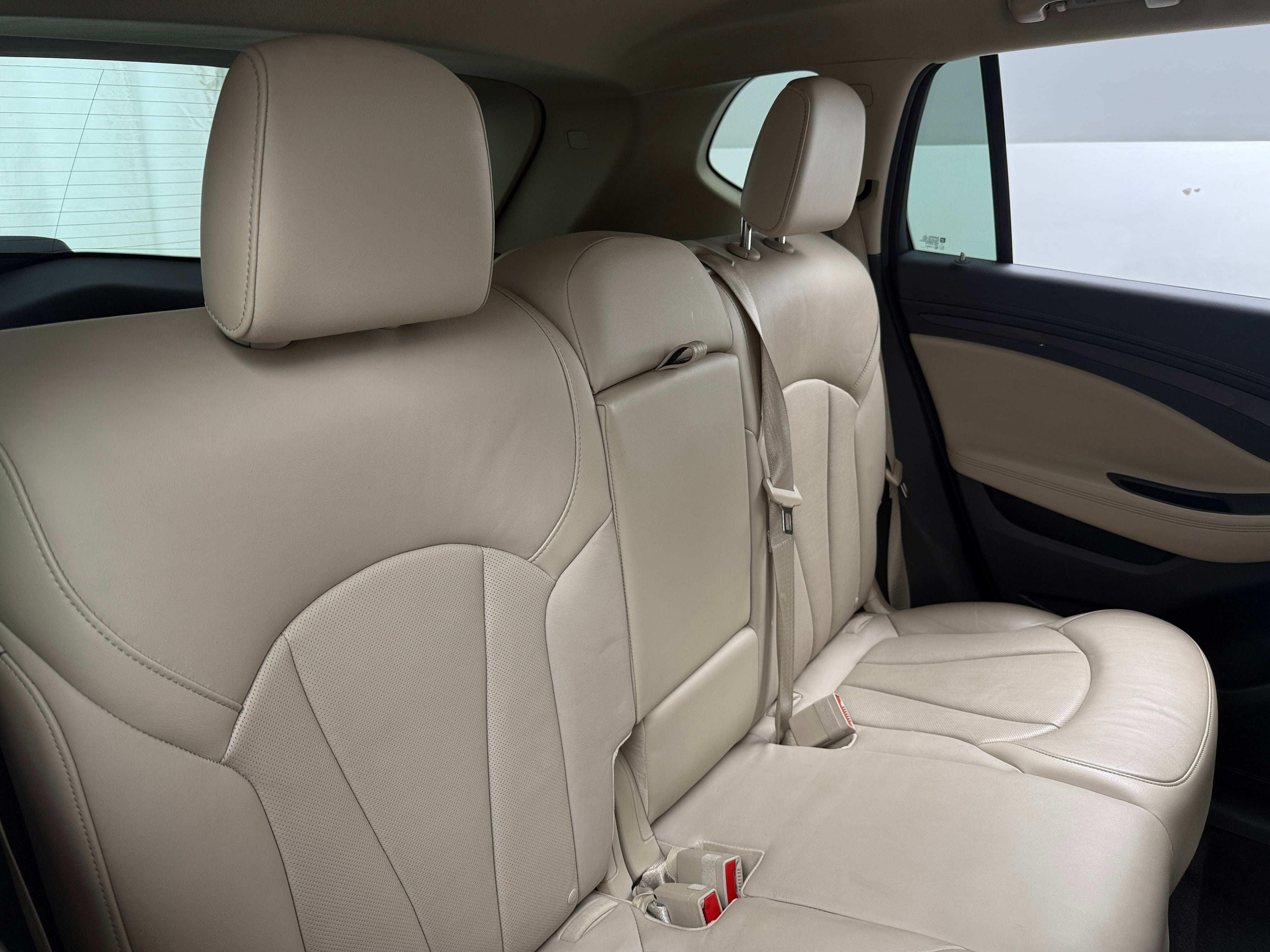 2017 Buick Envision Essence 5