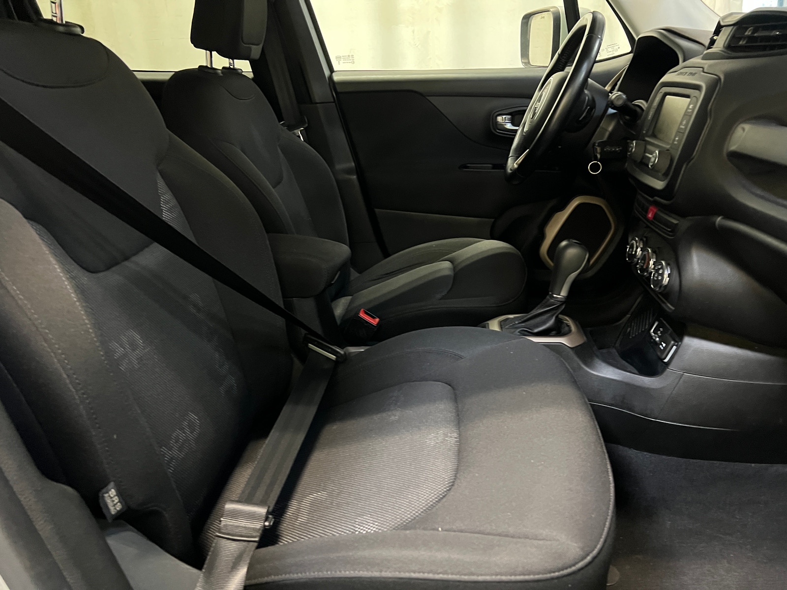 Thumbnail: 2015 Jeep Renegade - 2