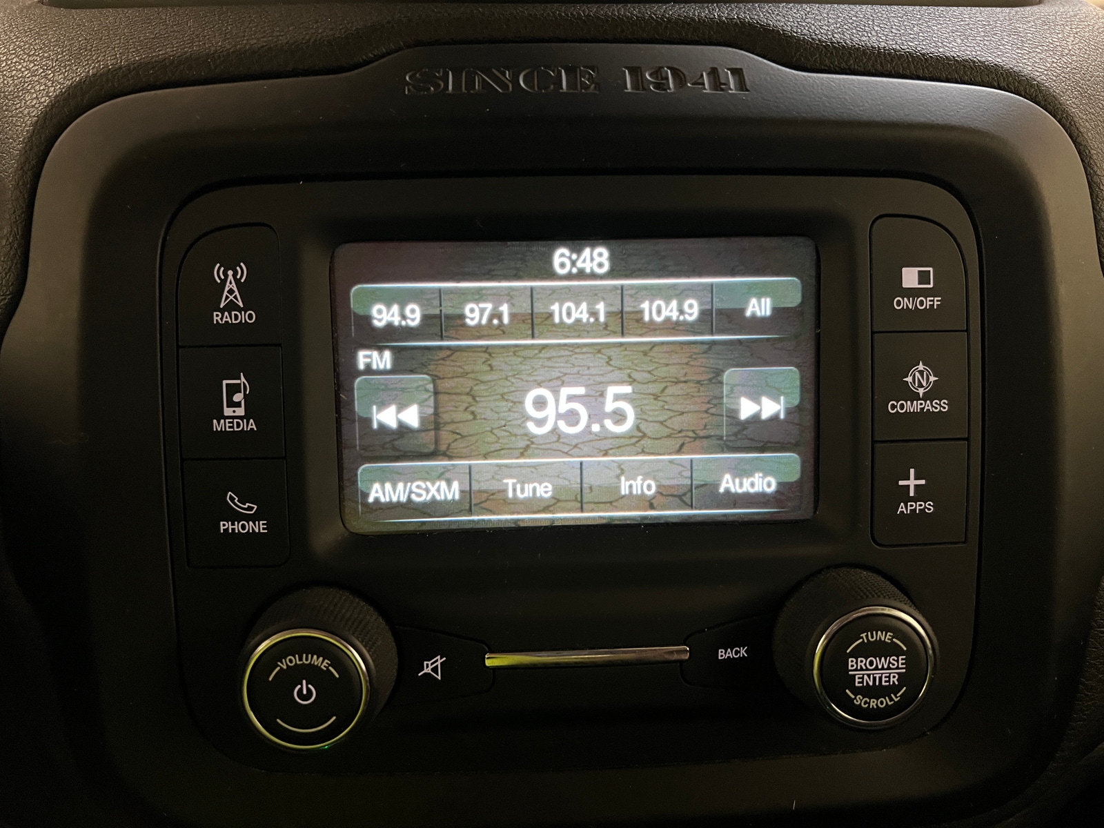 Thumbnail: 2015 Jeep Renegade - 4