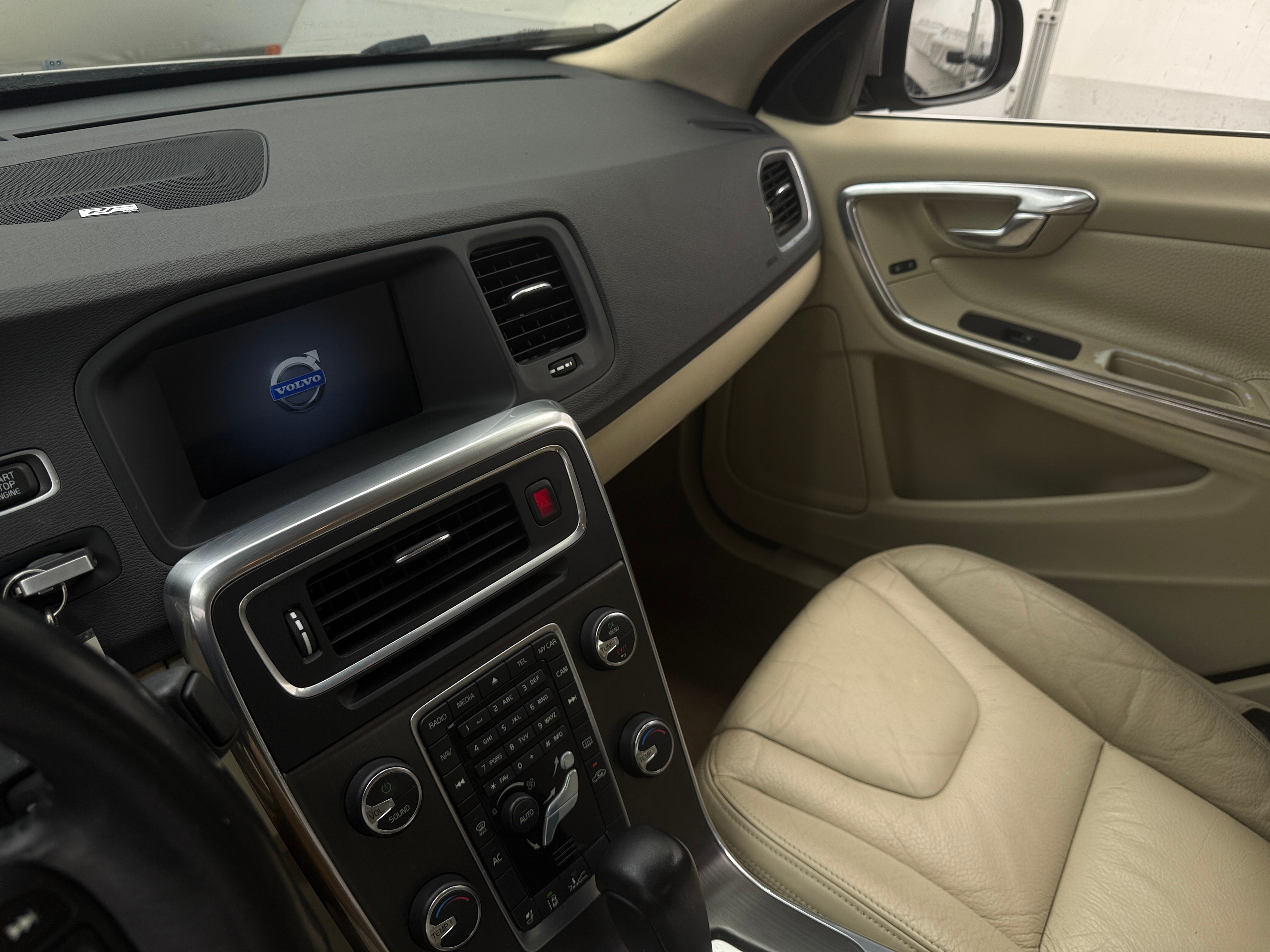 2012 Volvo S60 T5 4