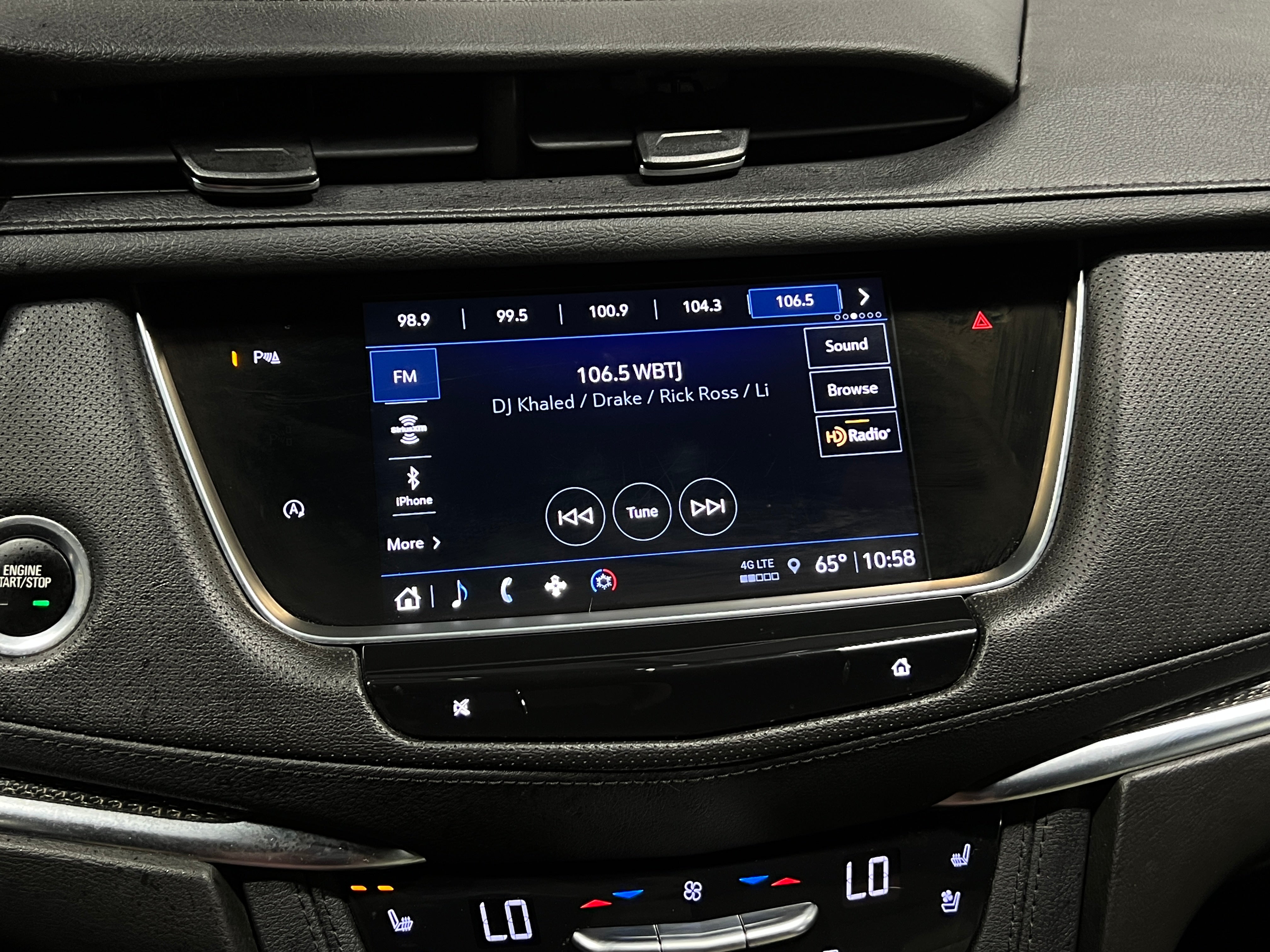 2022 Cadillac XT5 Sport 3
