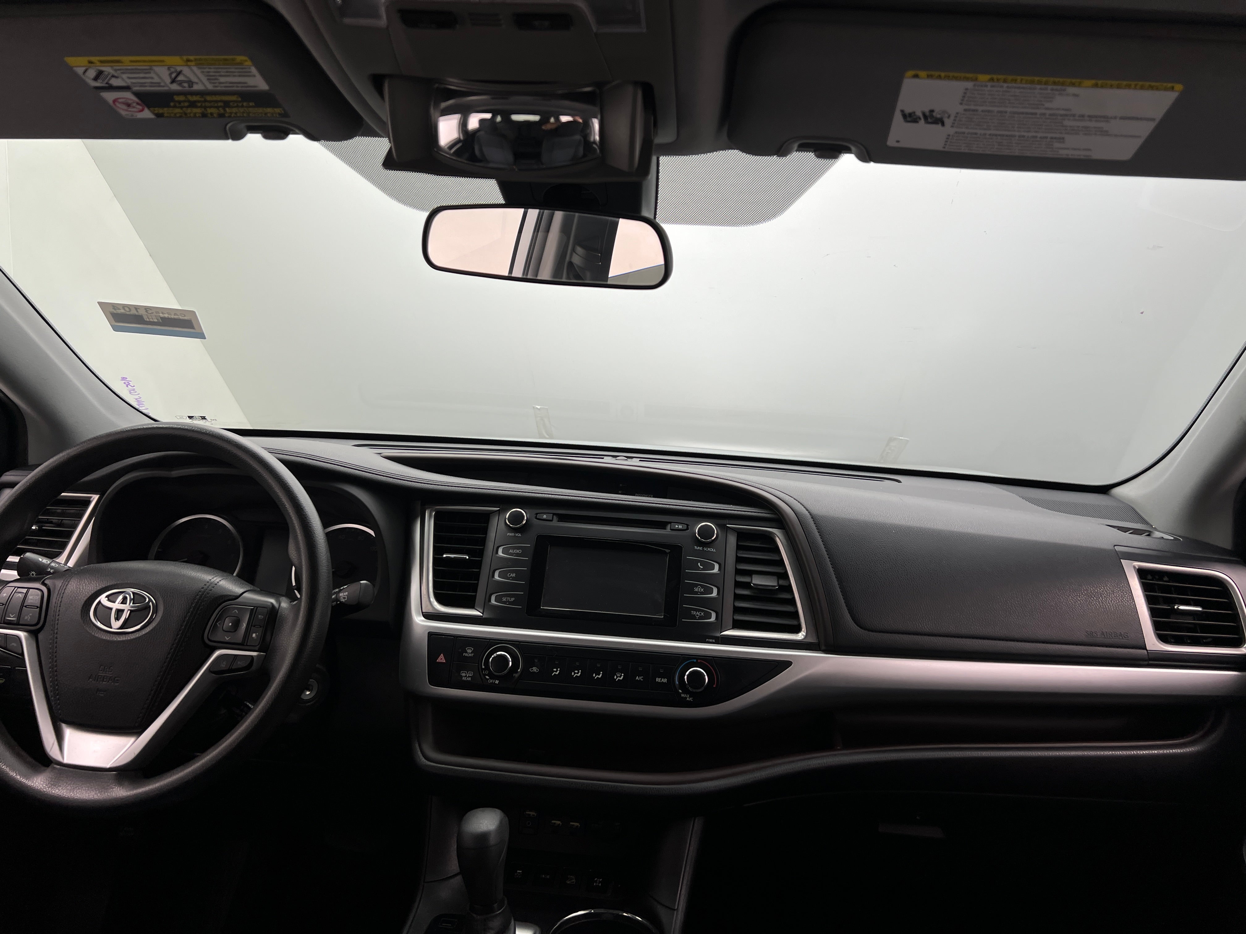 2019 Toyota Highlander LE 3