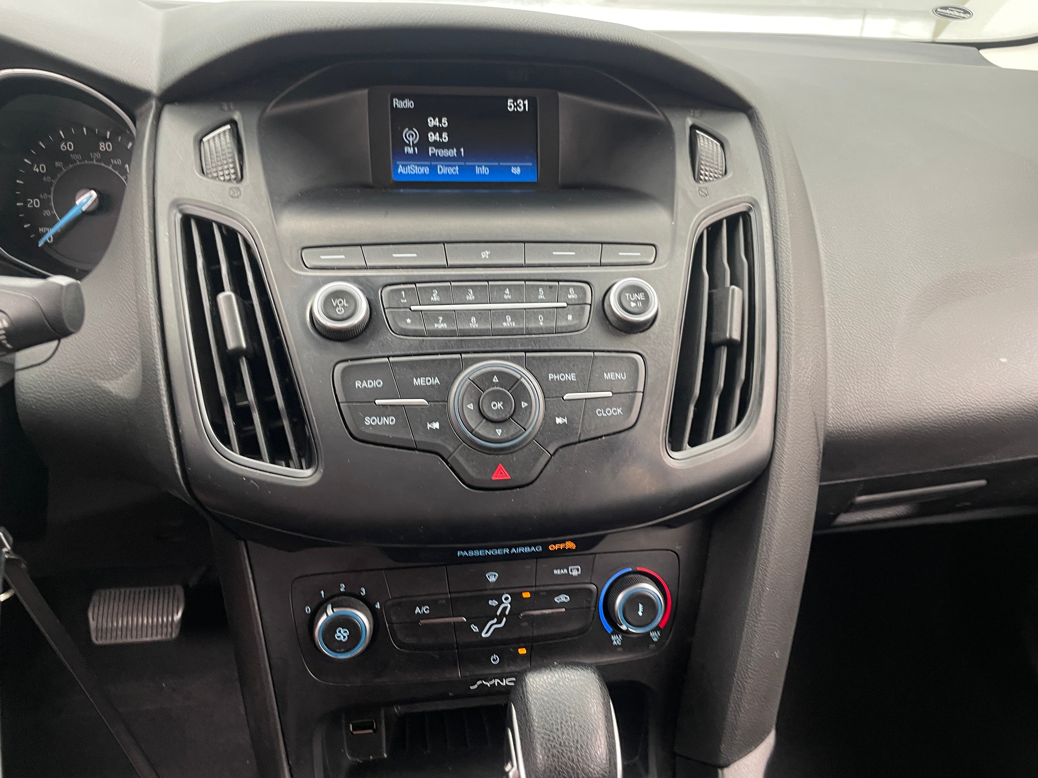 2018 Ford Focus S 4