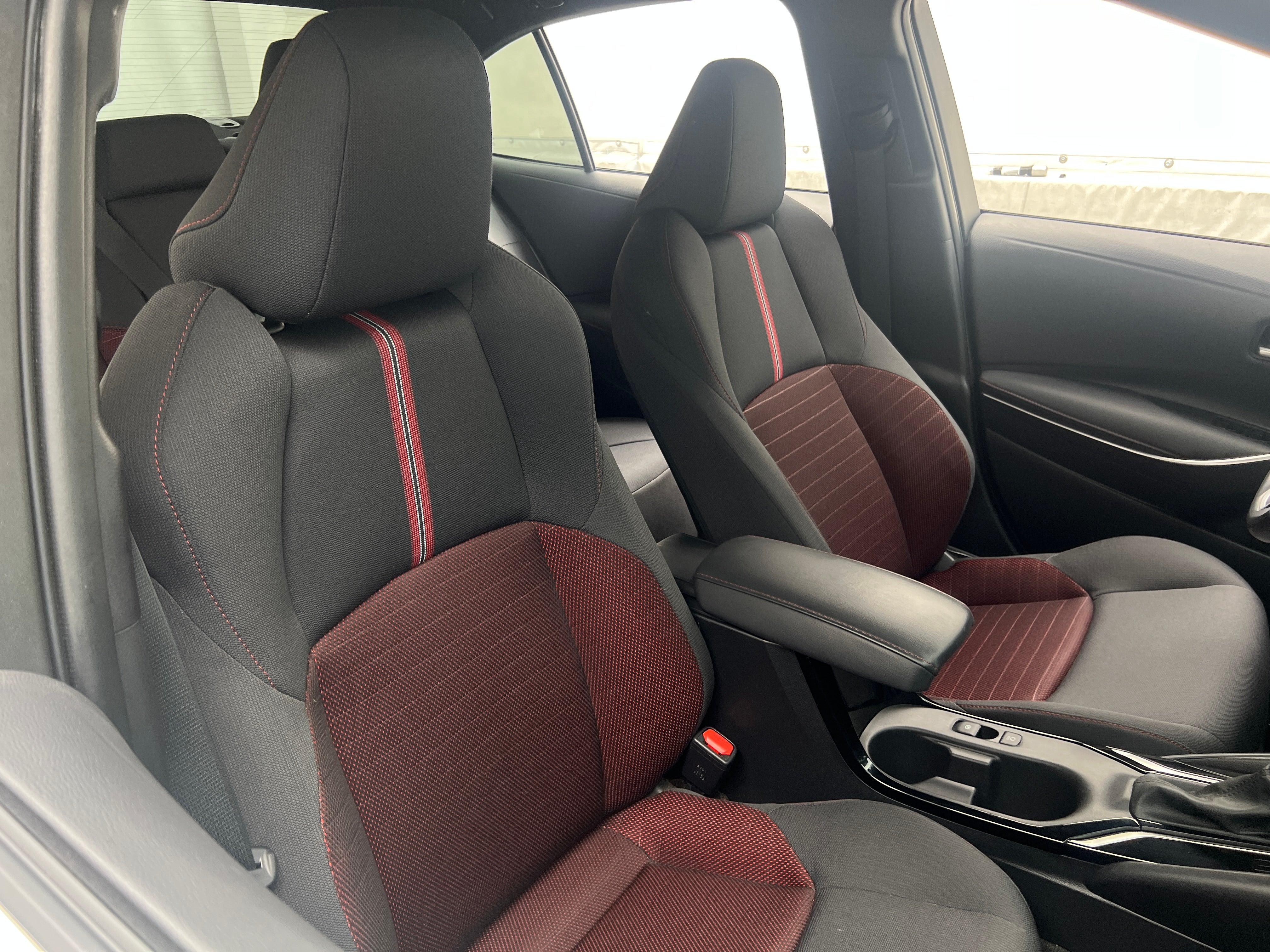 2023 Toyota Corolla SE 2