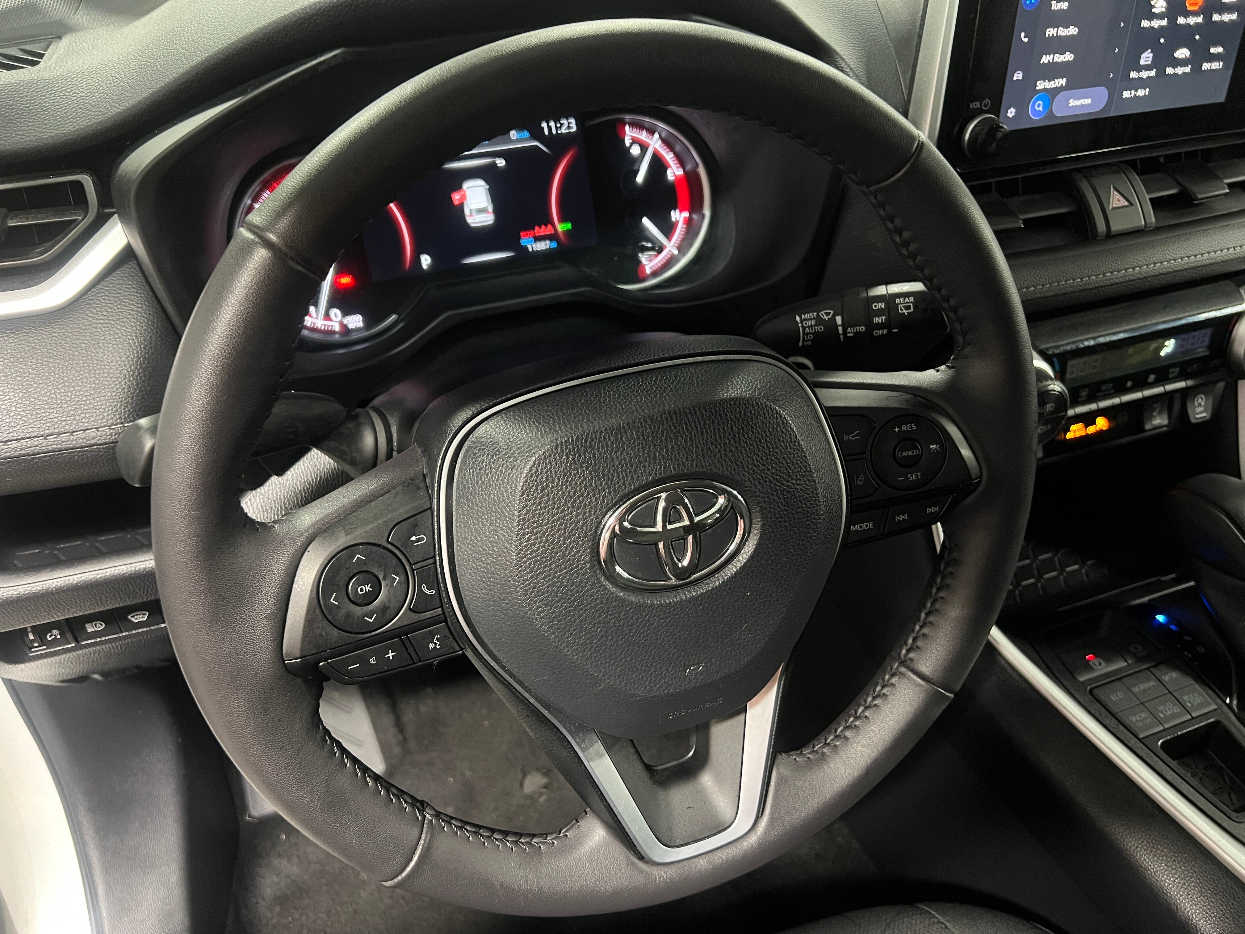 2024 Toyota RAV4 XLE 5