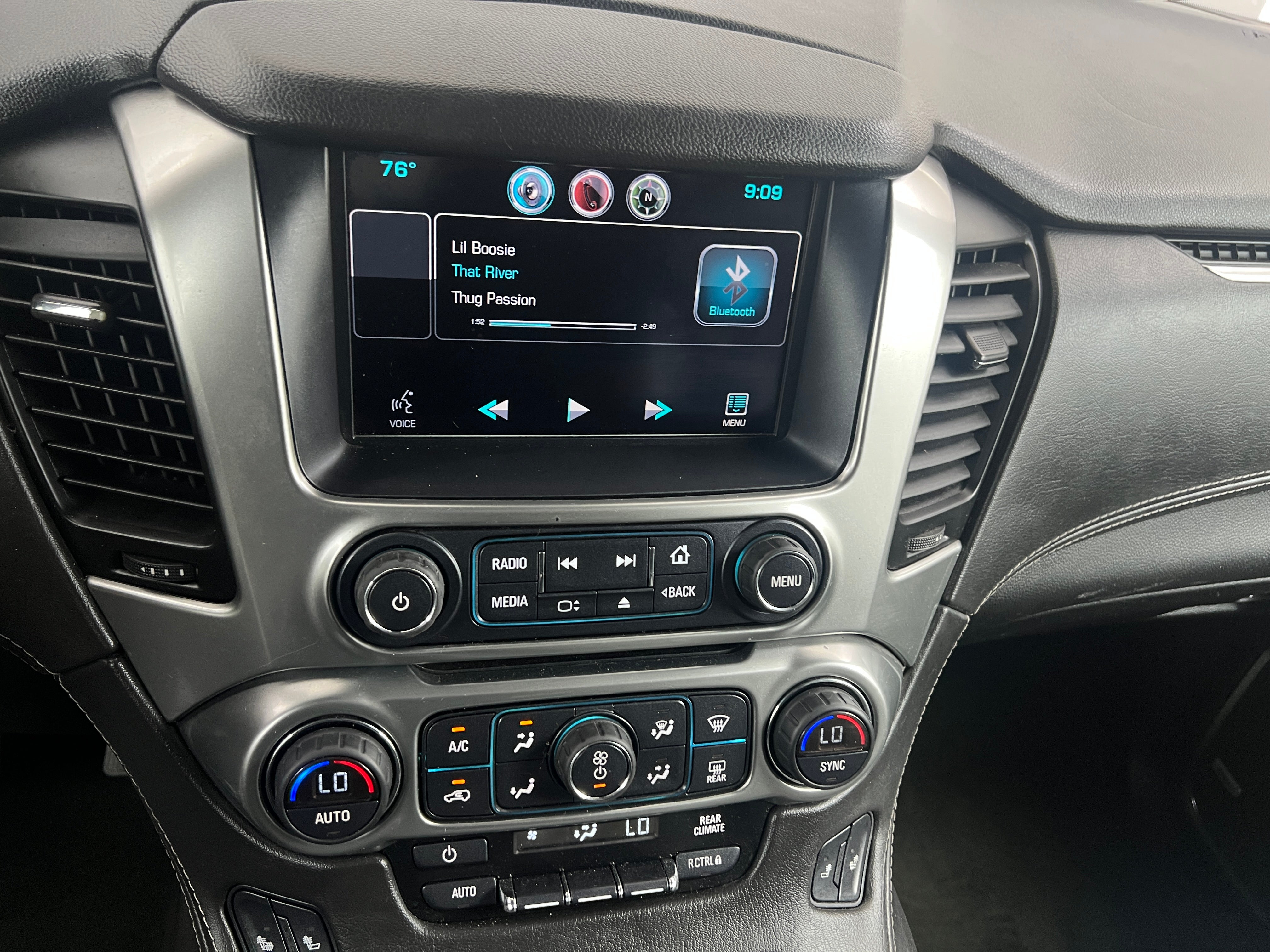 2015 Chevrolet Tahoe LT 3