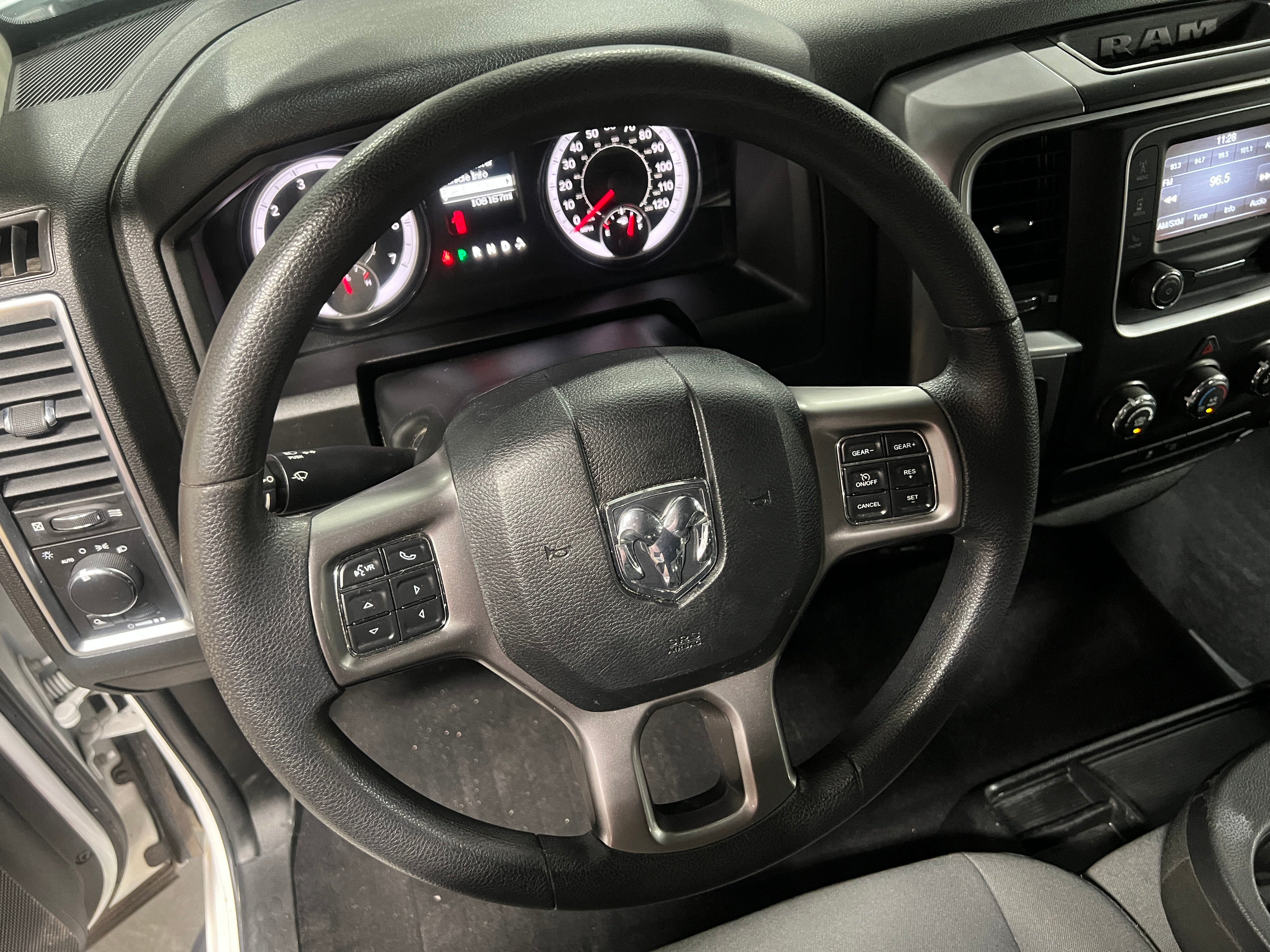2021 RAM 1500 Classic SLT 5