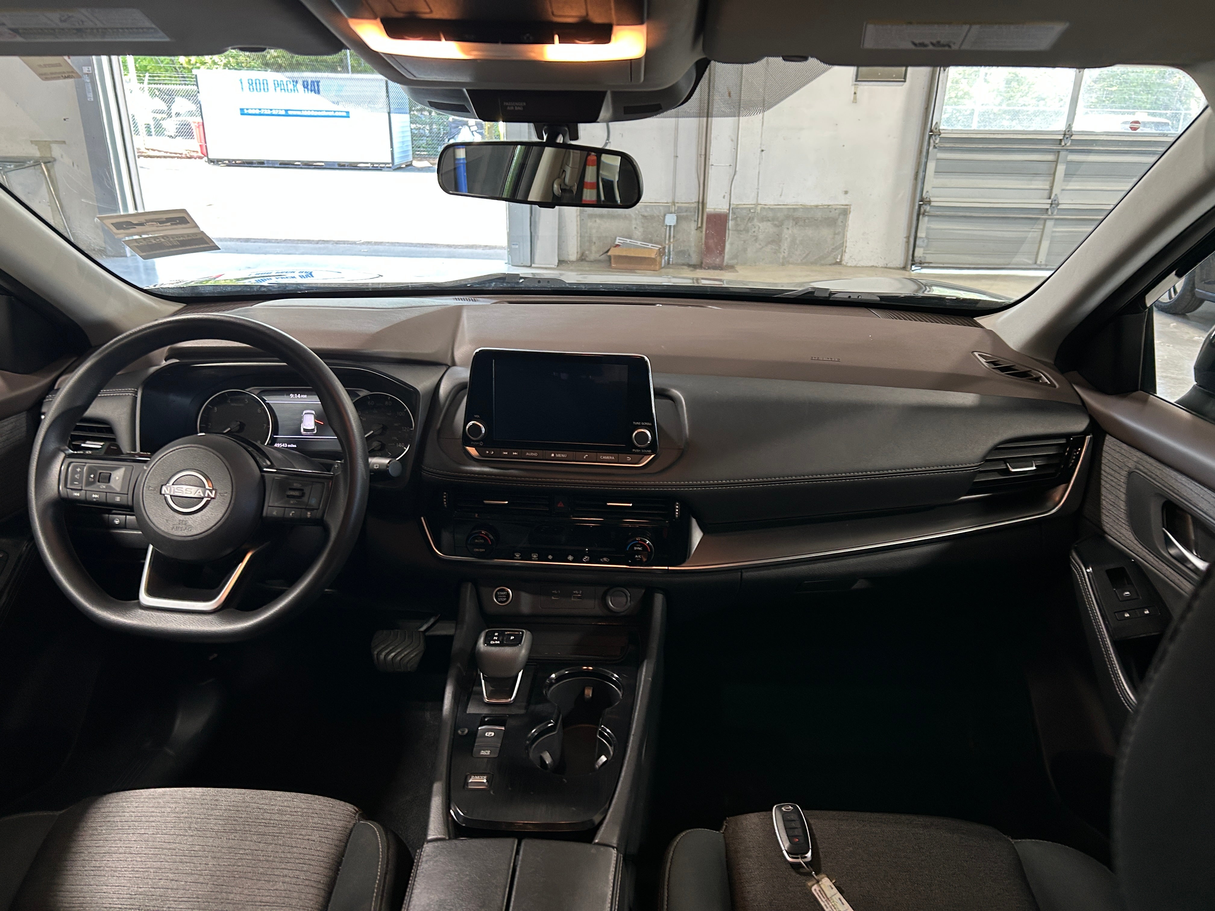 2023 Nissan Rogue SV 3